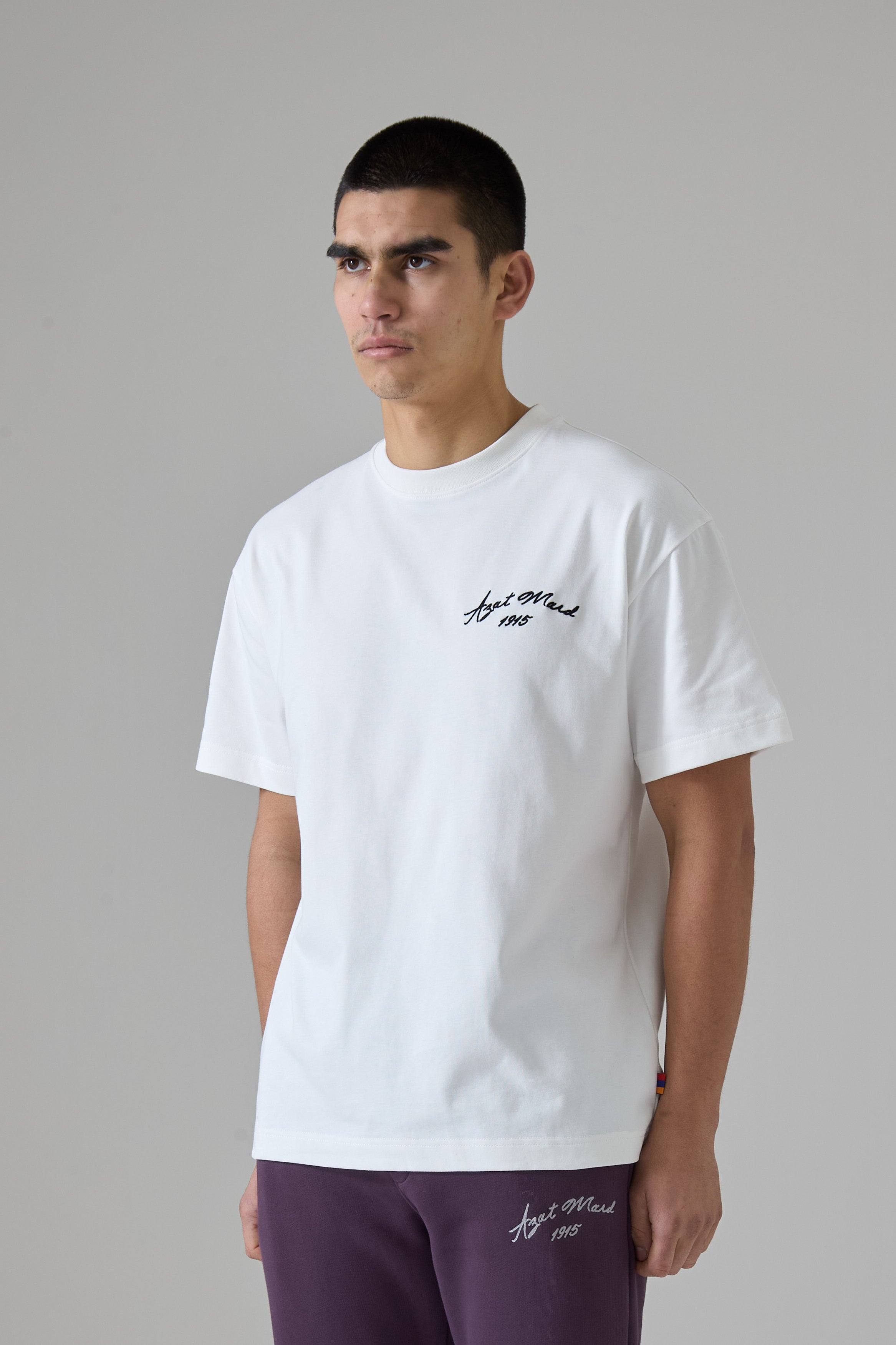 Անմոռուկով Սպիտակ շապիկ