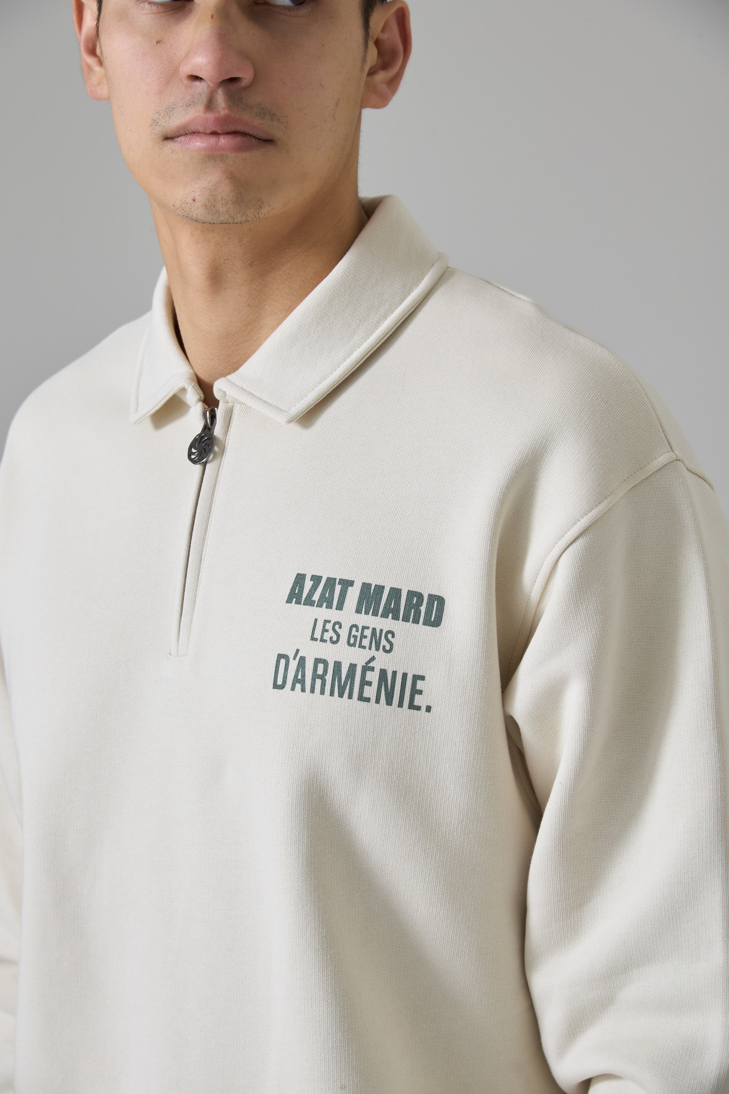 Les Gens Մուգ Սպիտակ/Կանաչ Շղթայով