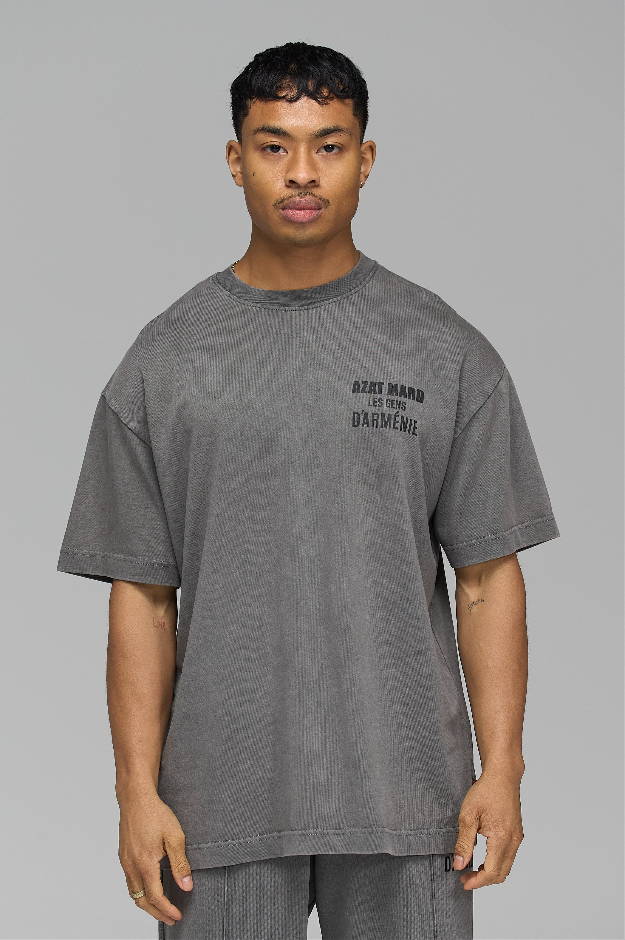 LES GENS WASHED CHARCOAL T-SHIRT