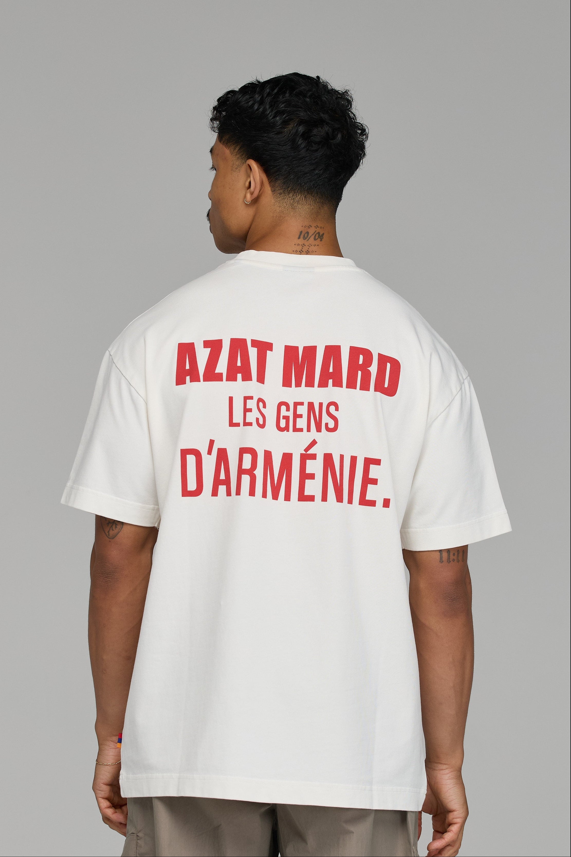 LES GENS VINTAGE WHITE WITH RED T-SHIRT