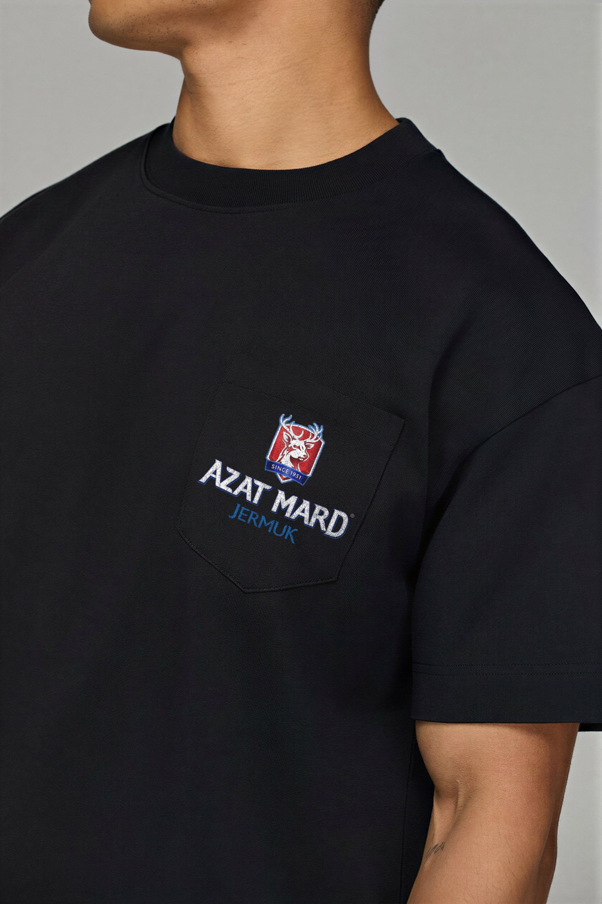 AZAT MARD X JERMUK BLACK T-SHIRT