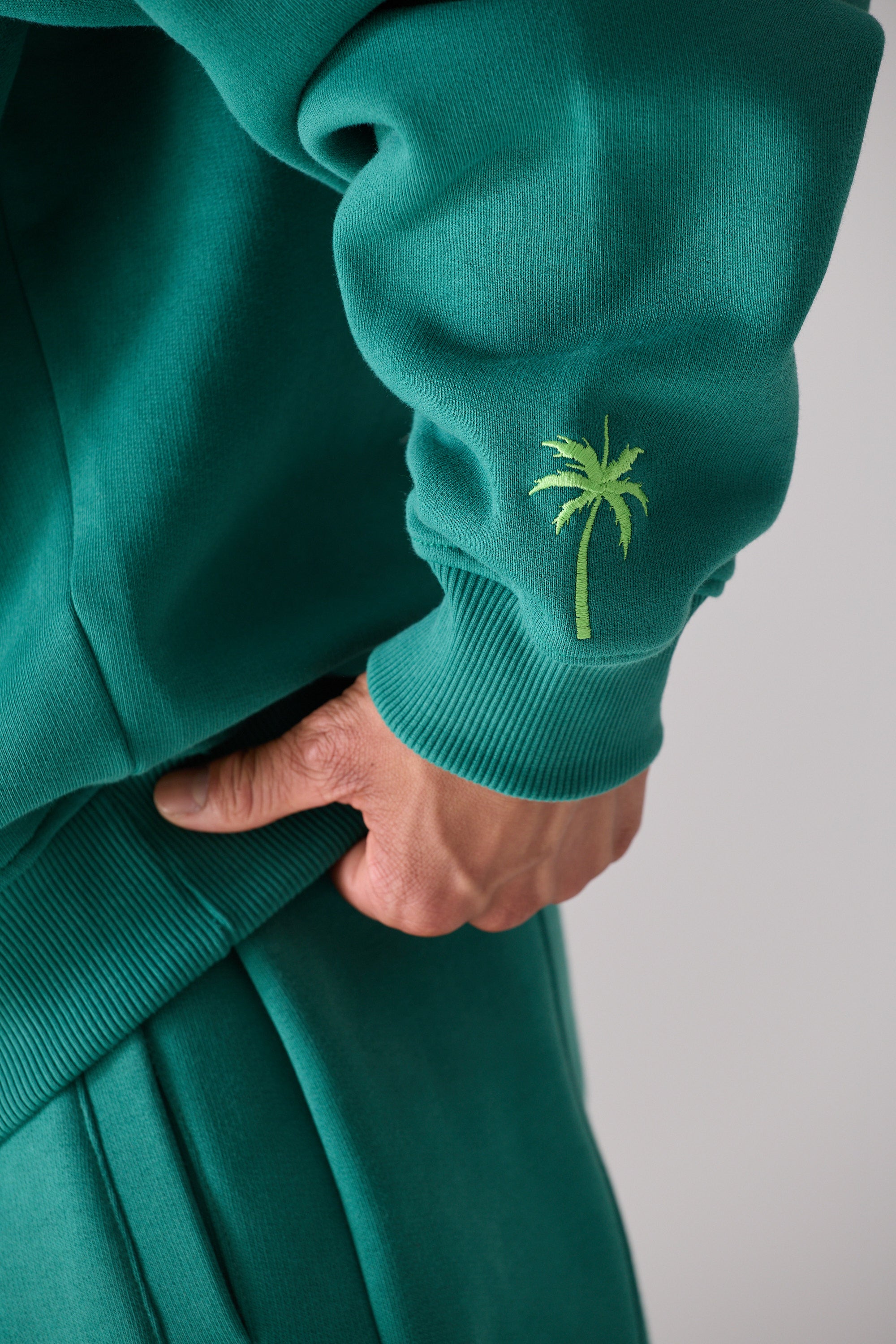 GREEN AM COUNTRY CLUB SWEATER