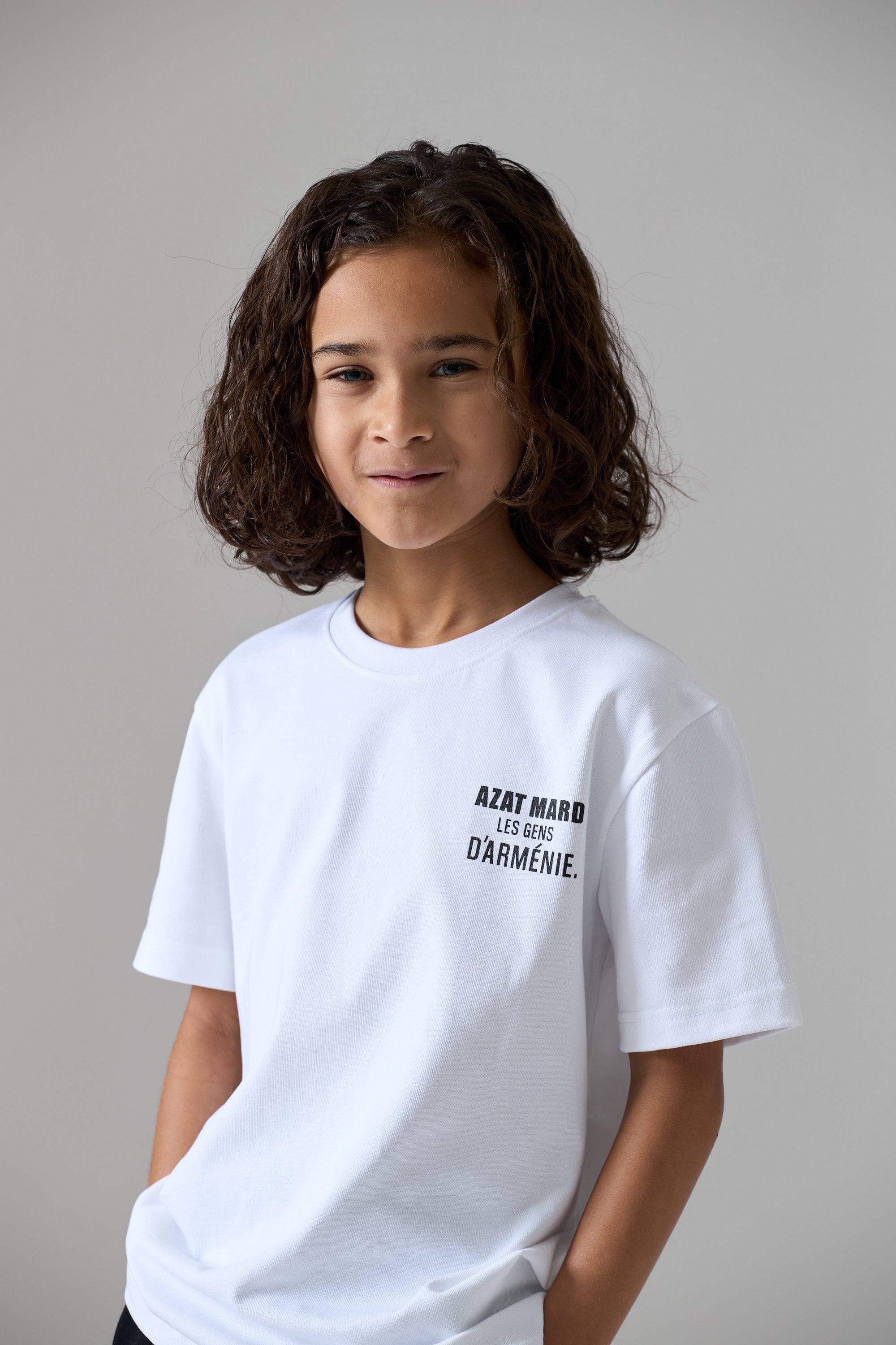 LES GENS WHITE T-SHIRT & BLACK SHORT KIDS TWINSET