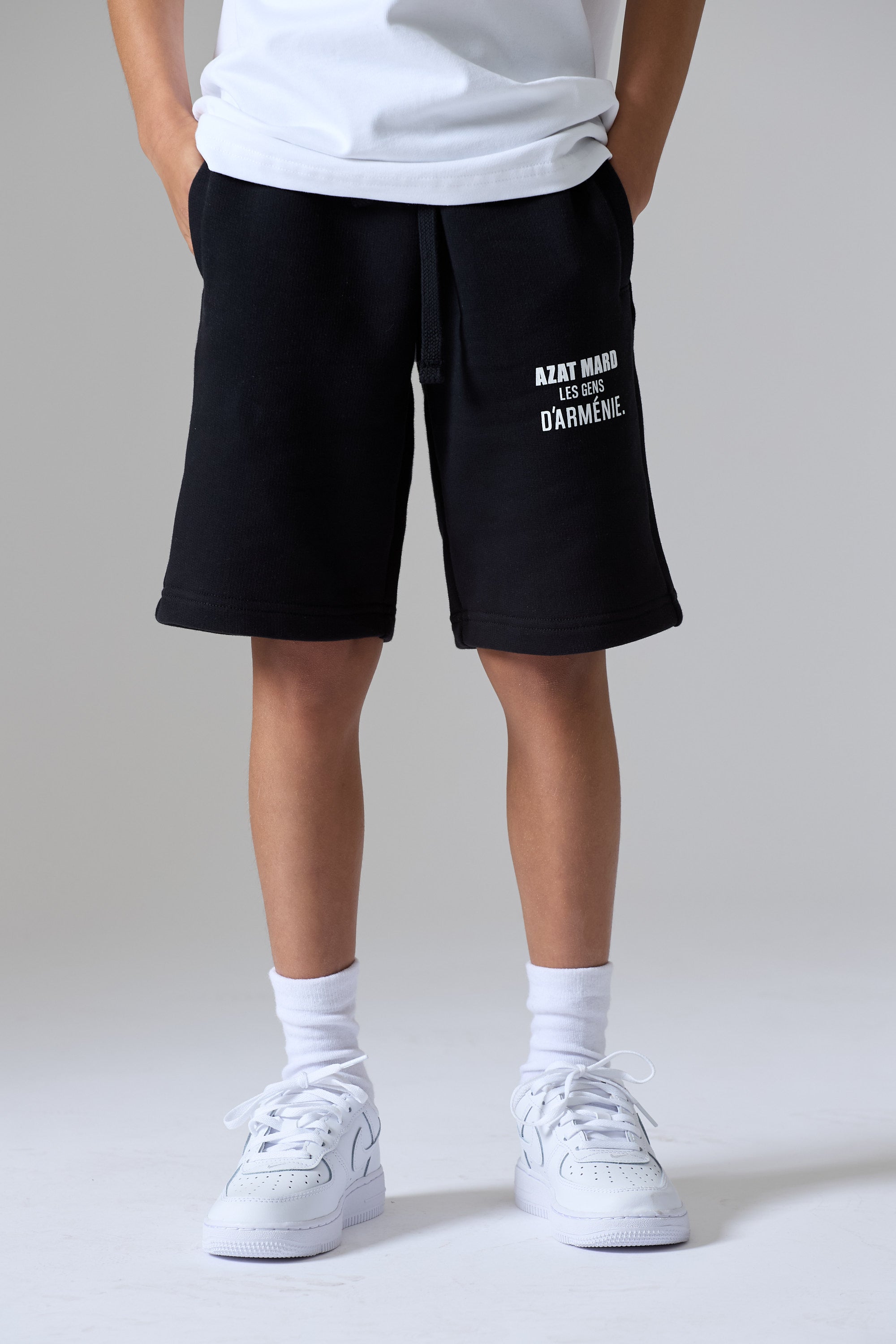 LES GENS WHITE T-SHIRT & BLACK SHORT KIDS TWINSET