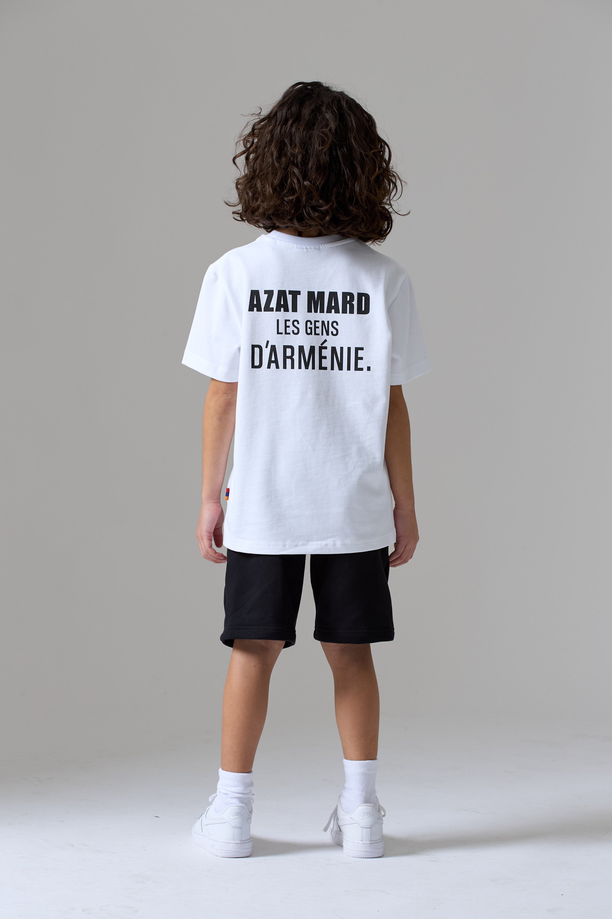 LES GENS WHITE T-SHIRT & BLACK SHORT KIDS TWINSET