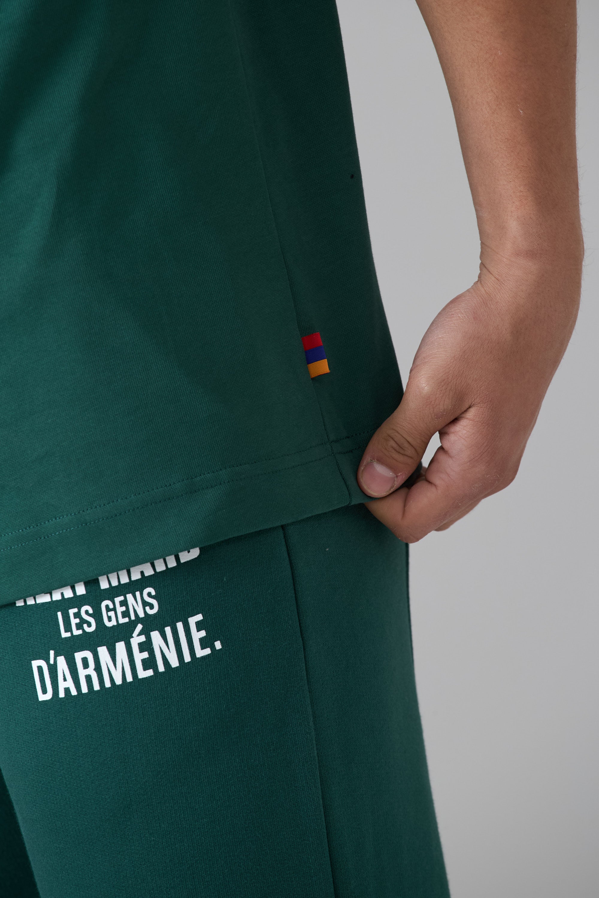 LES GENS GREEN T-SHIRT