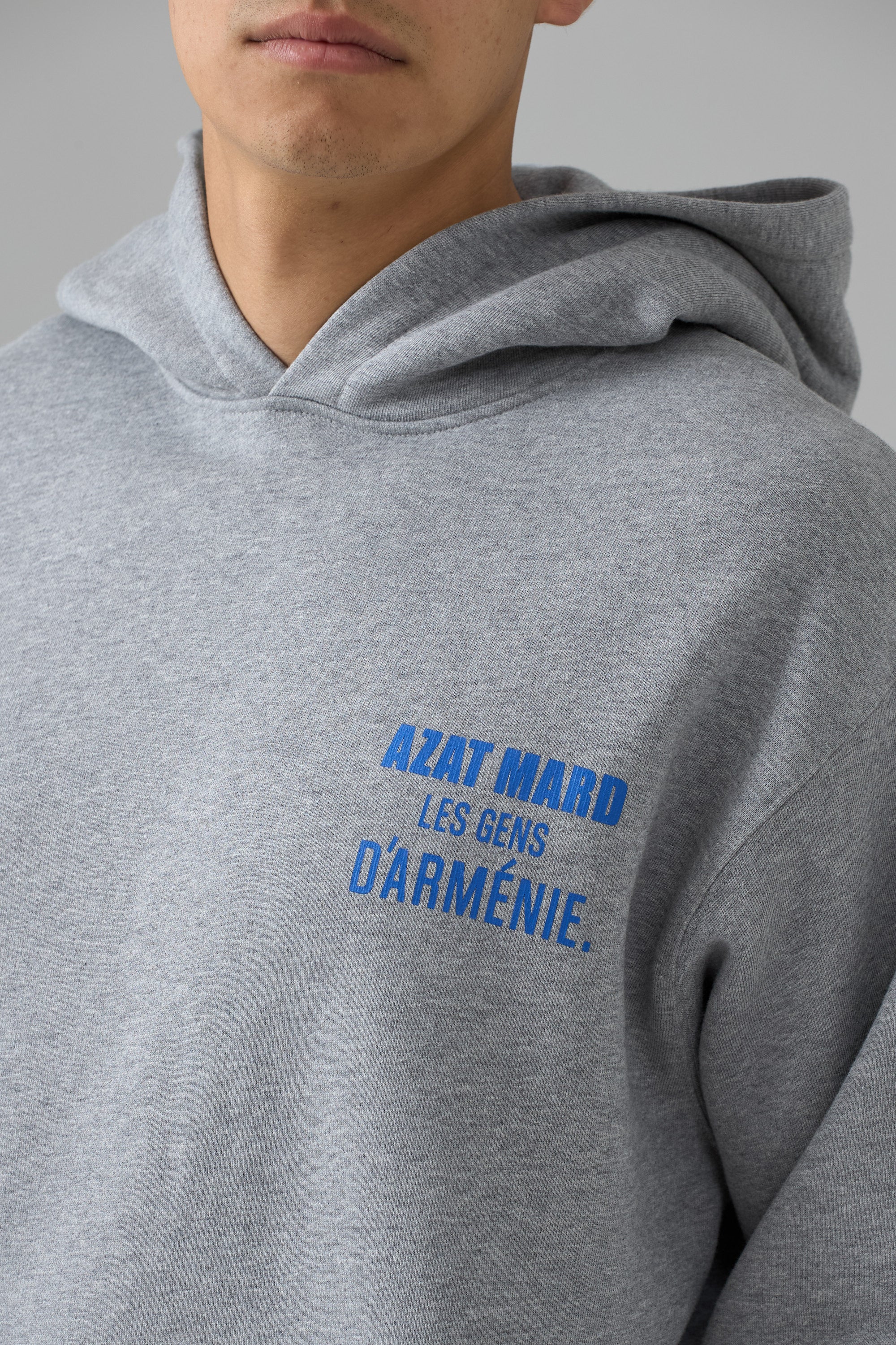 LES GENS HEATHER GREY WITH BLUE HOODIE