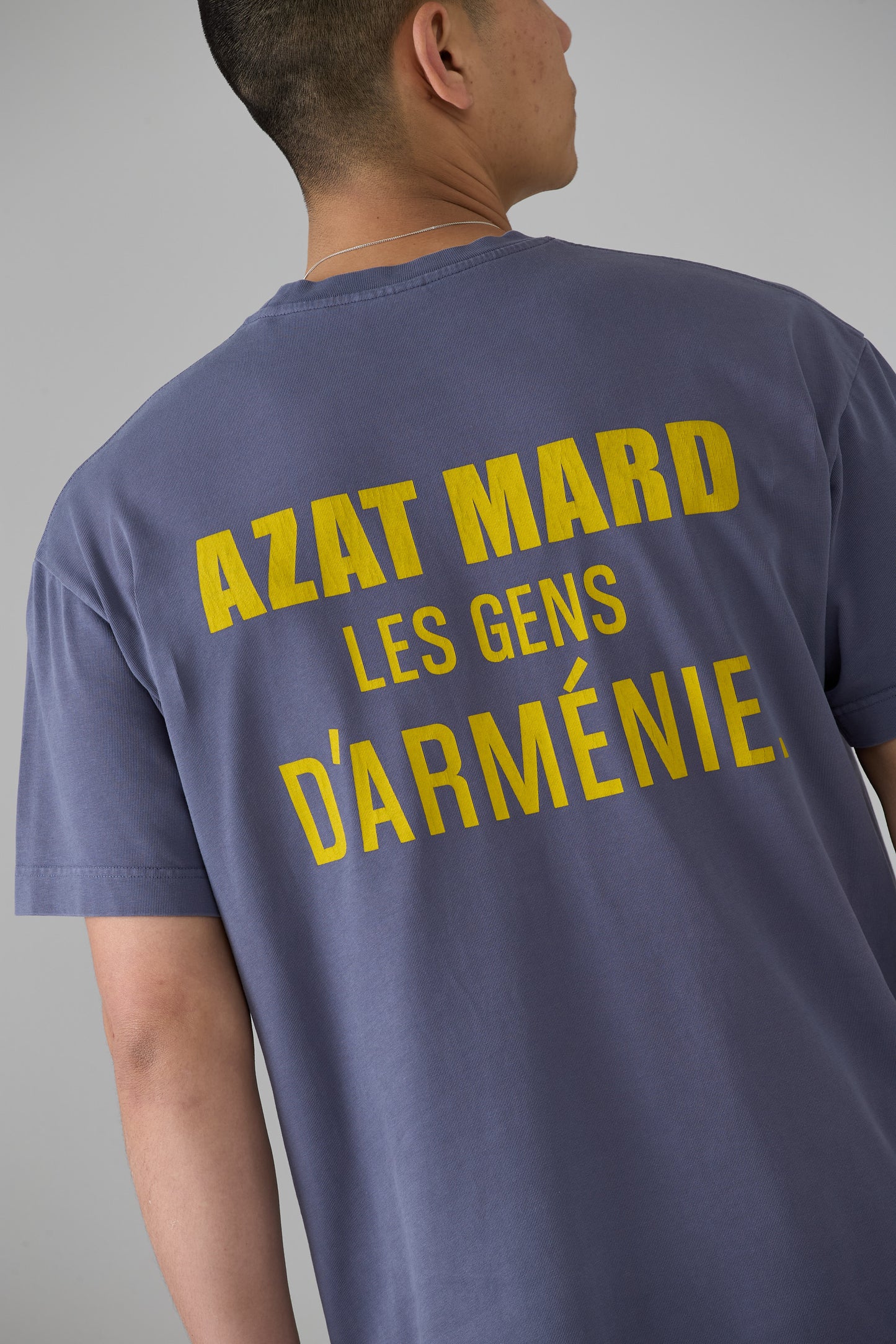 T-SHIRT MARINE DÉLAVÉ LES GENS