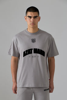 Զինանշանով Մոխրագույն Շապիկ