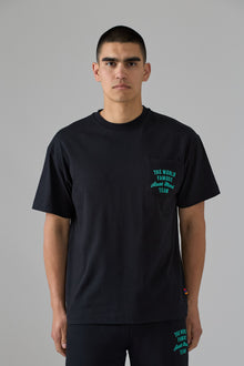 T-shirt noir de l'équipe AZAT MARD de renommée mondiale