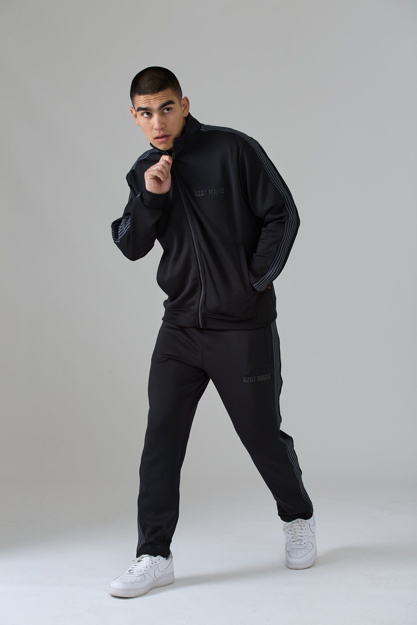 BLACK/BLACK TRACKSUIT JACKET