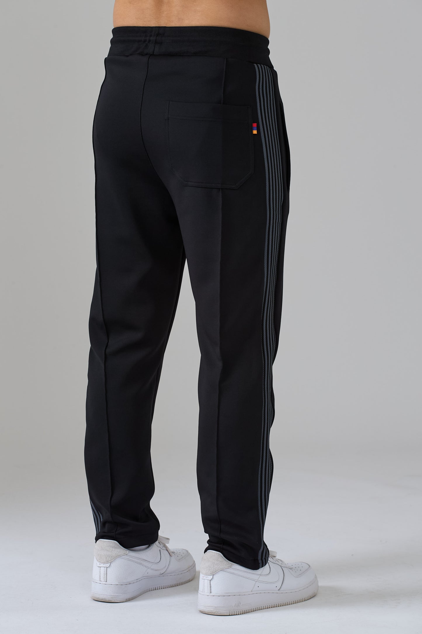 BLACK/BLACK TRACKSUIT PANTS