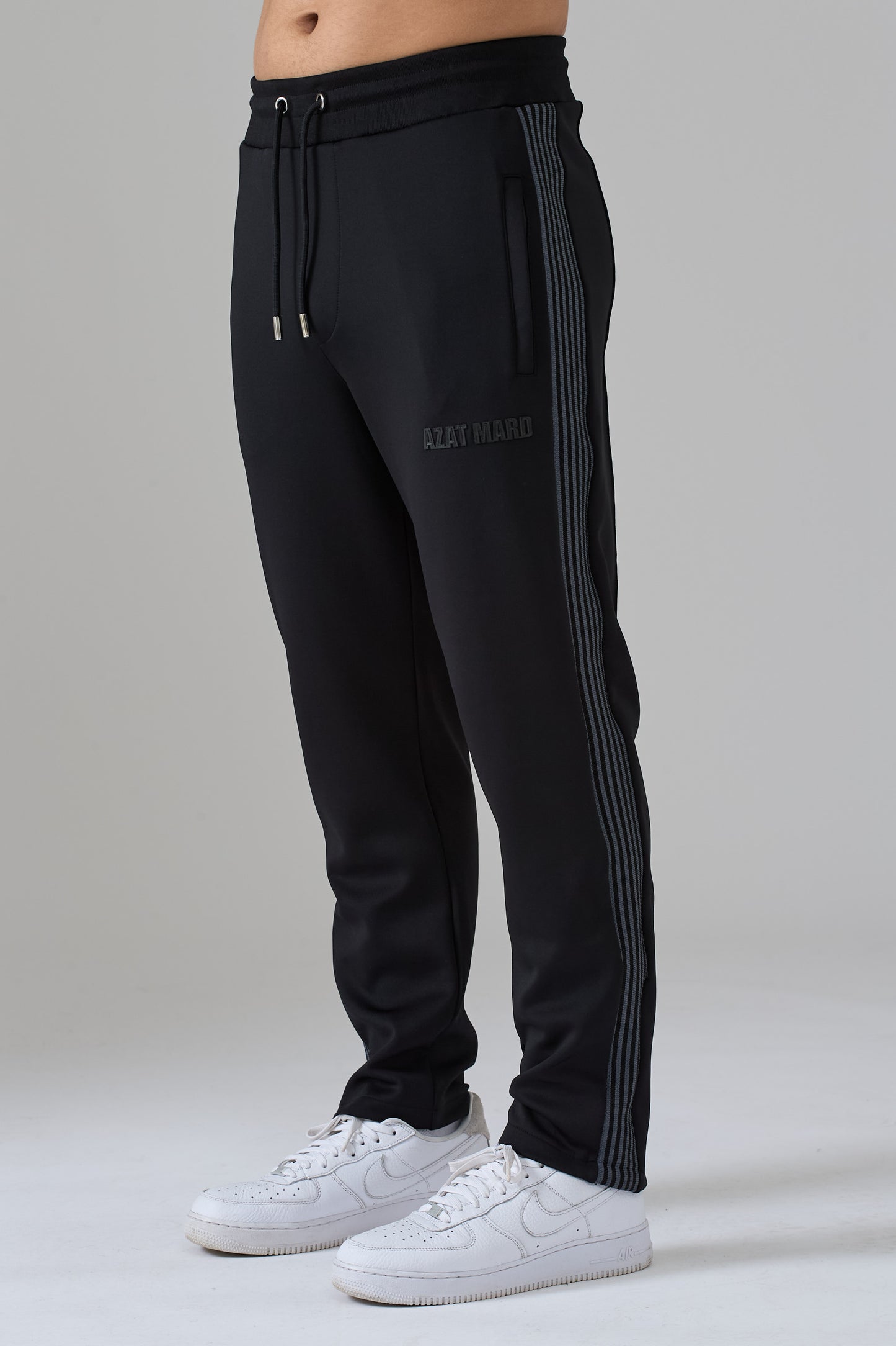 BLACK/BLACK TRACKSUIT PANTS