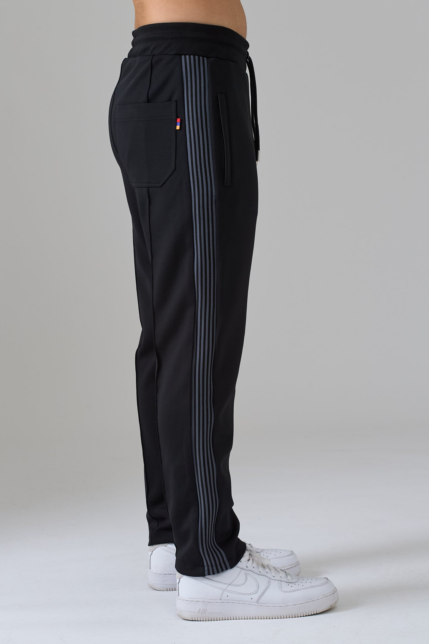 BLACK/BLACK TRACKSUIT PANTS