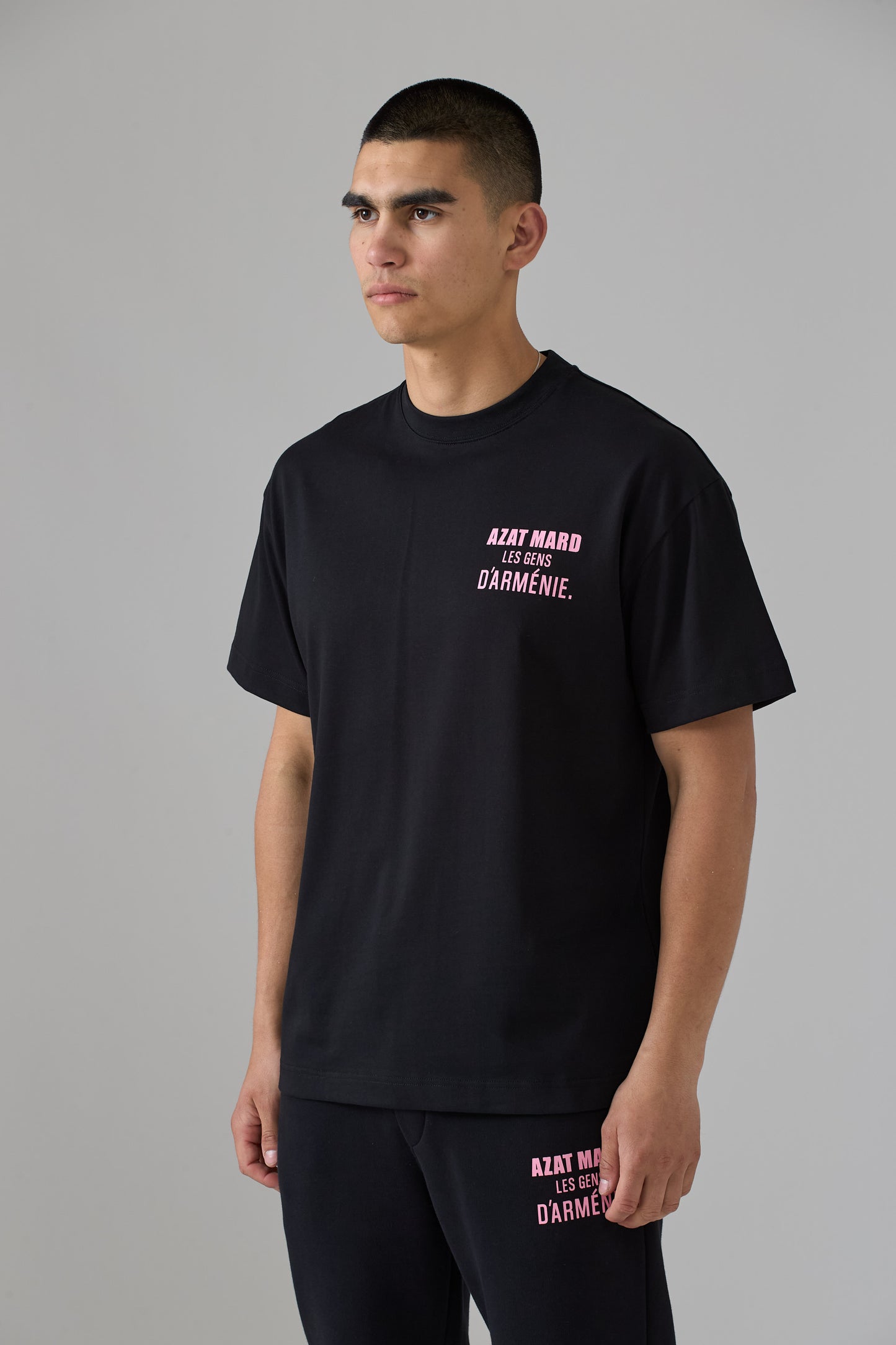 LES GENS BLACK/PINK T-SHIRT