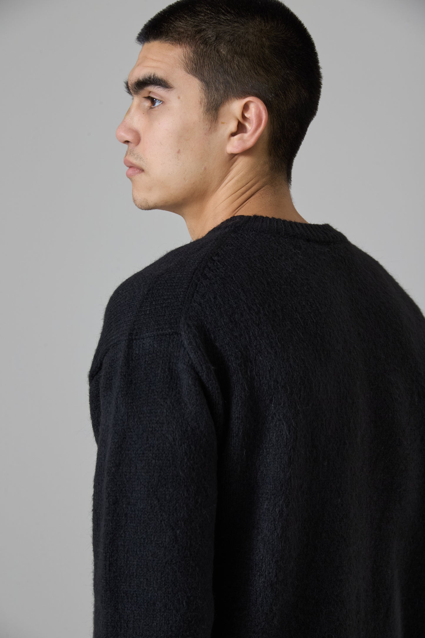 BLACK KNITWEAR SWEATER