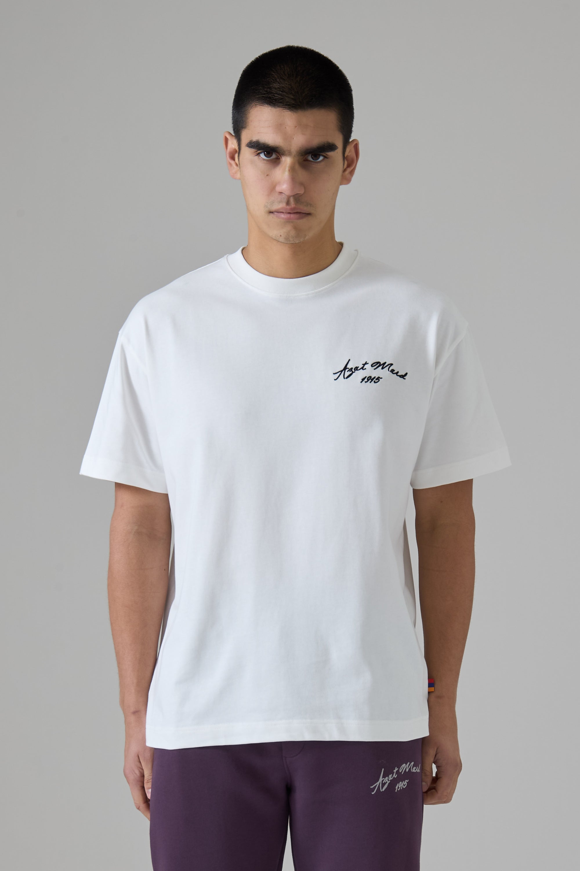 Անմոռուկով Սպիտակ շապիկ