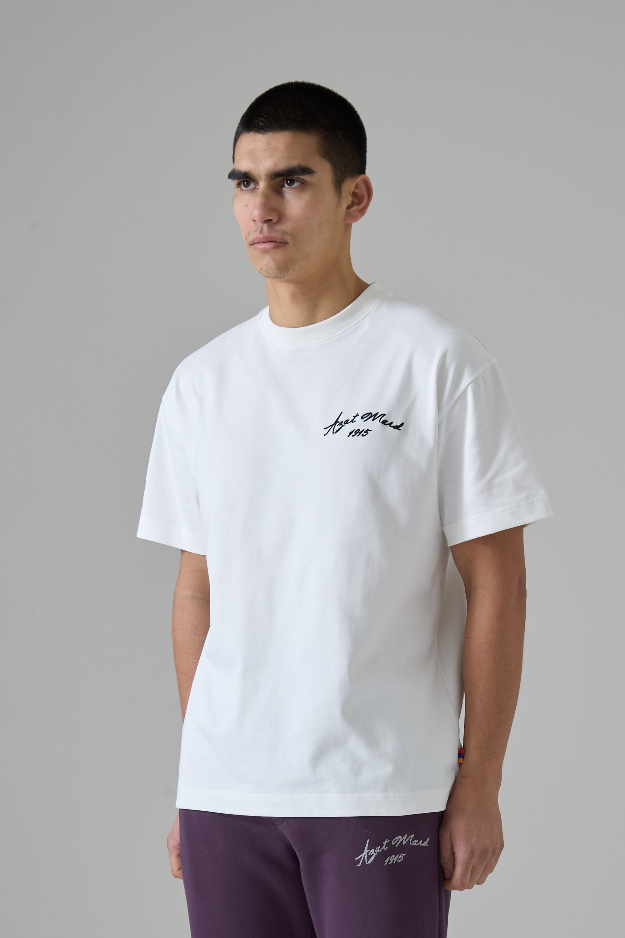 Անմոռուկով Սպիտակ շապիկ