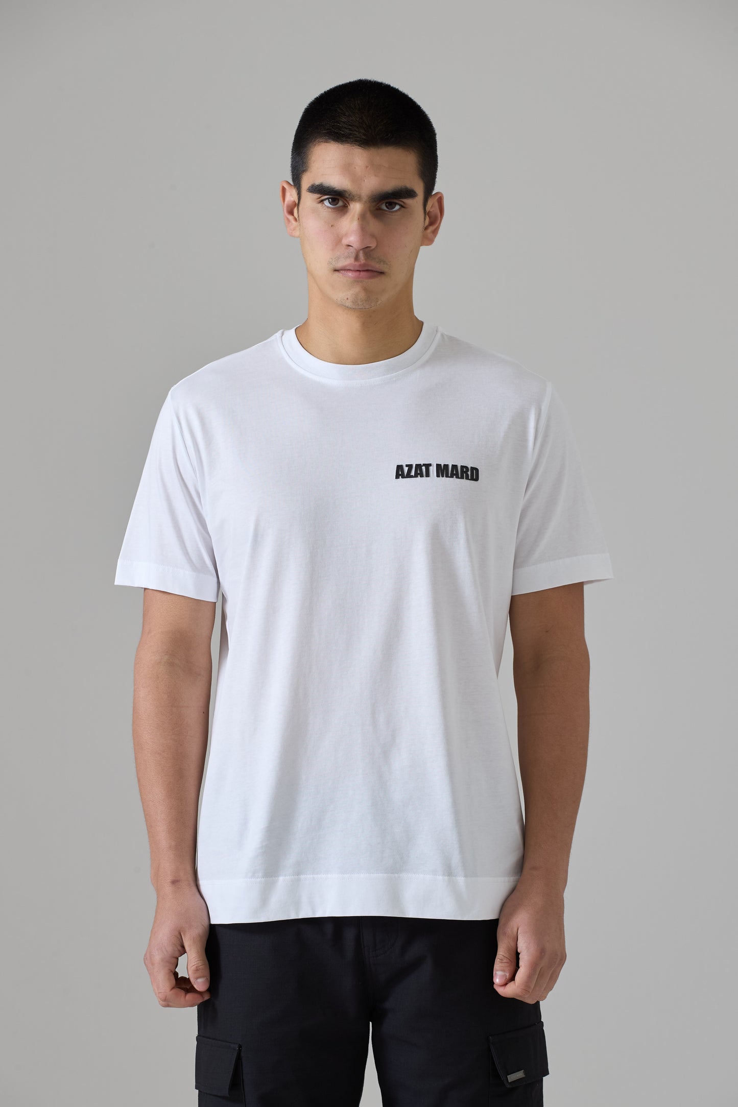 WHITE MERCERISED T-SHIRT WITH BLACK ORGANIC LEATHER LOGO