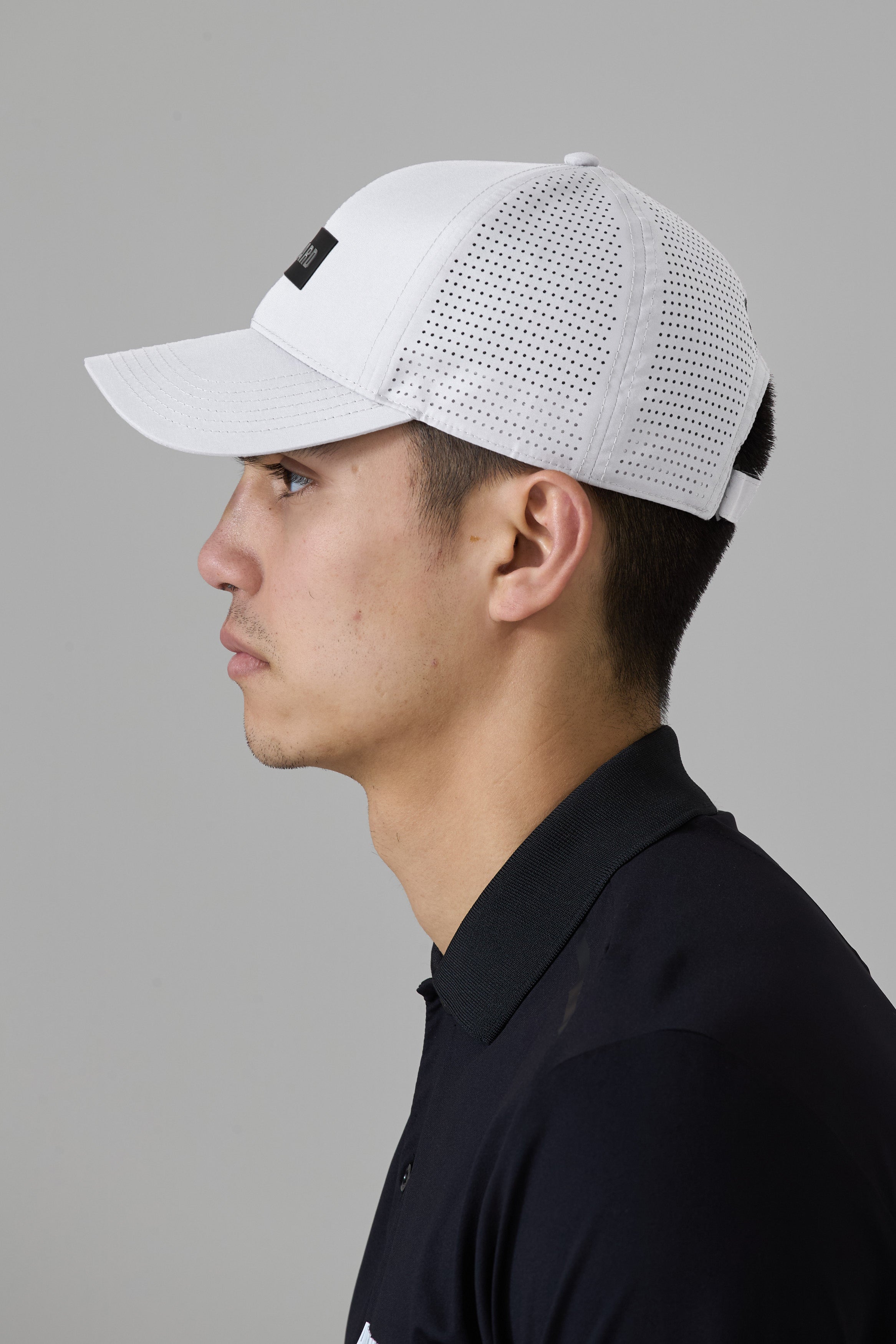 WHITE ACTIVEWEAR CAP