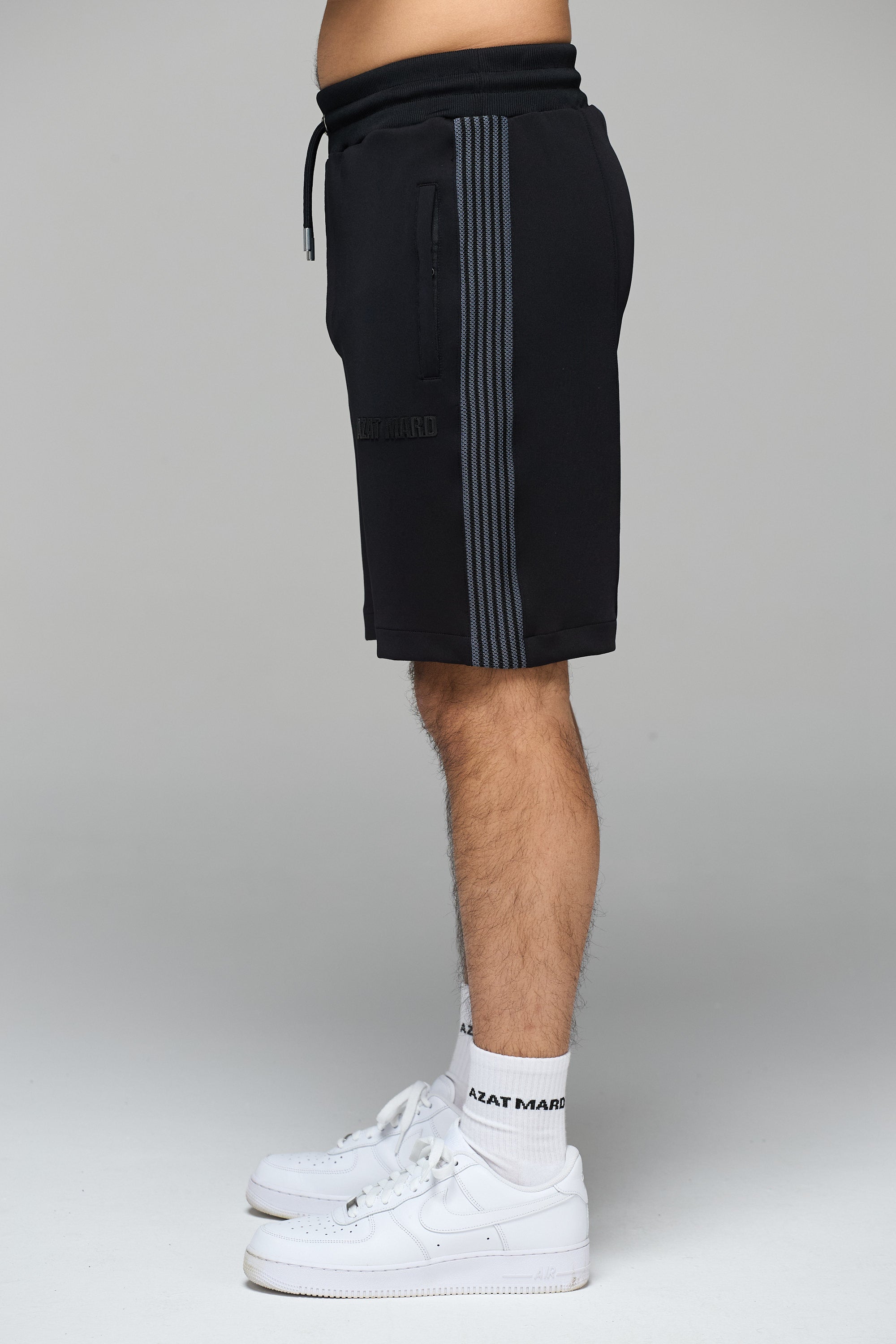 Սև Սպորտային Շորտեր