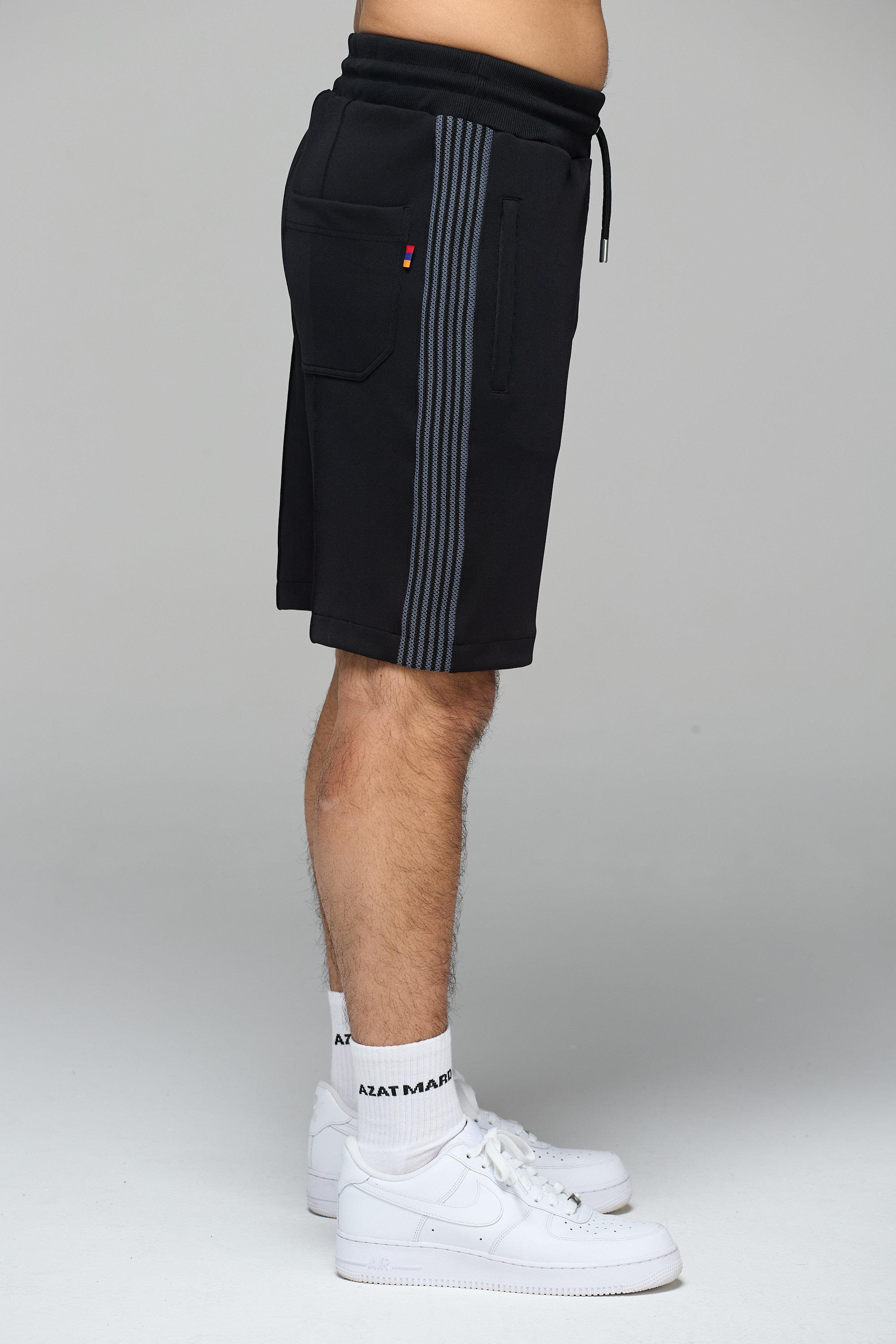 Սև Սպորտային Շորտեր