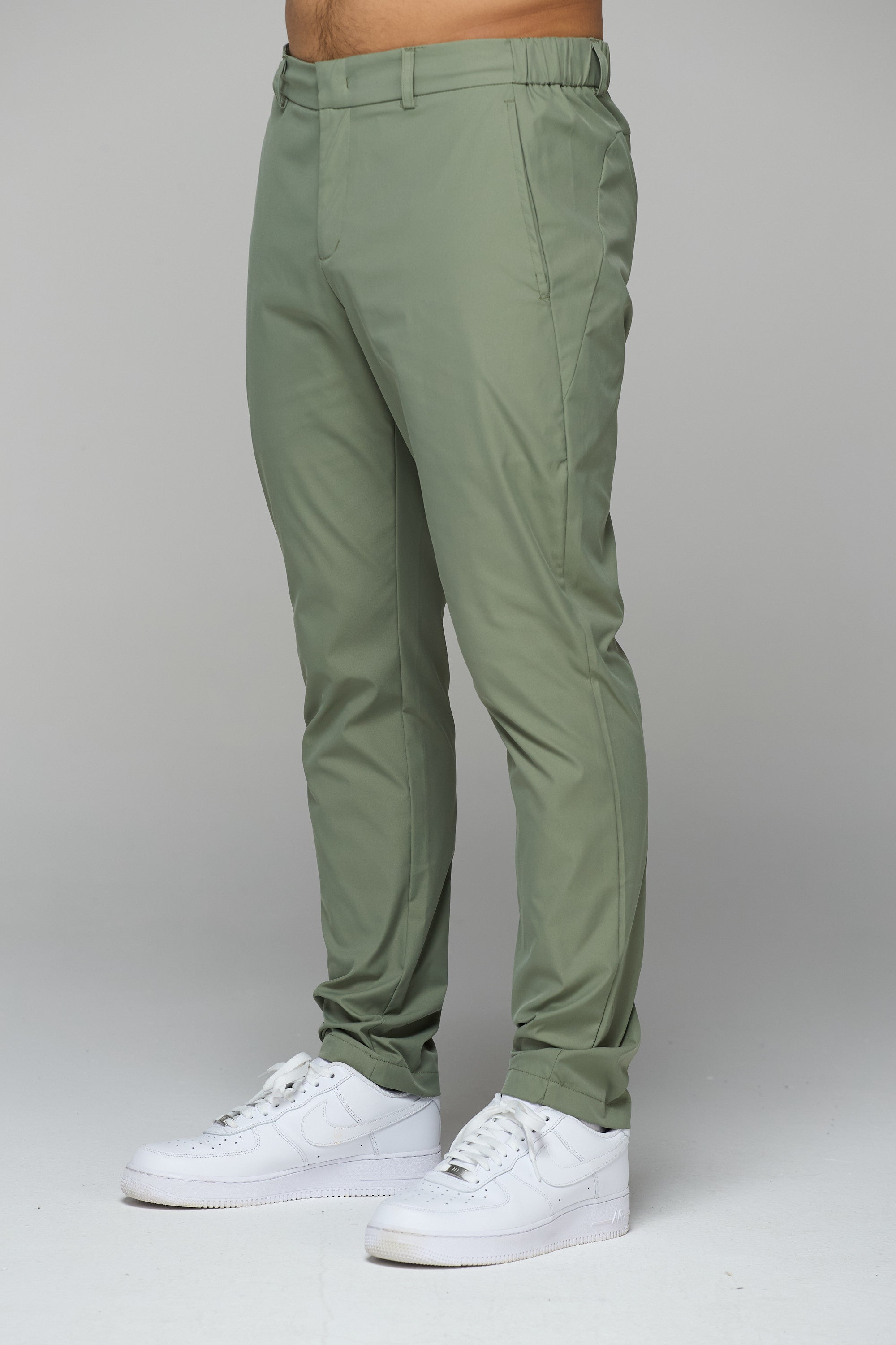 KHAKI ACTIVEWEAR GOLF TROUSERS