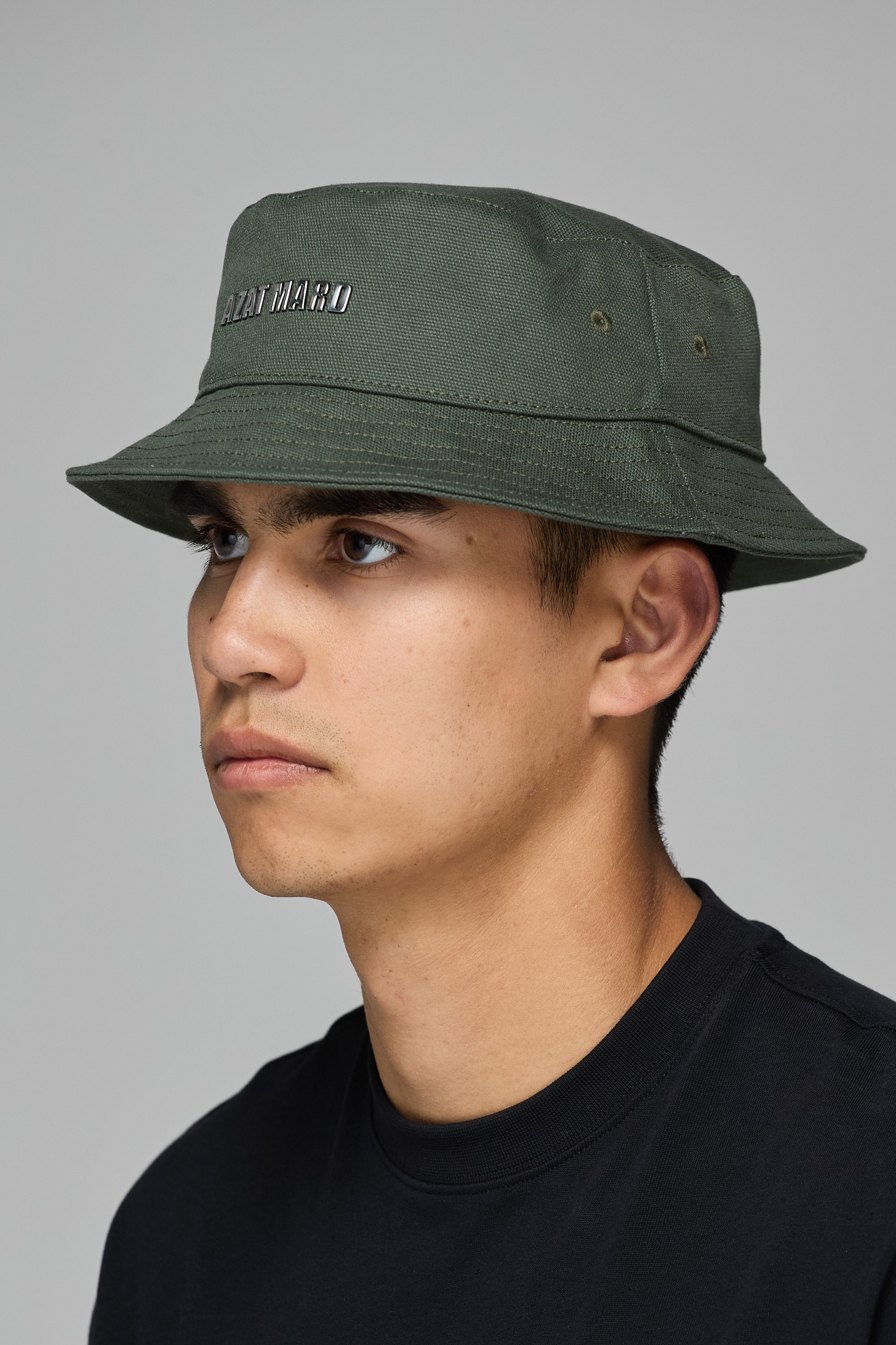 KHAKI BUCKET HAT