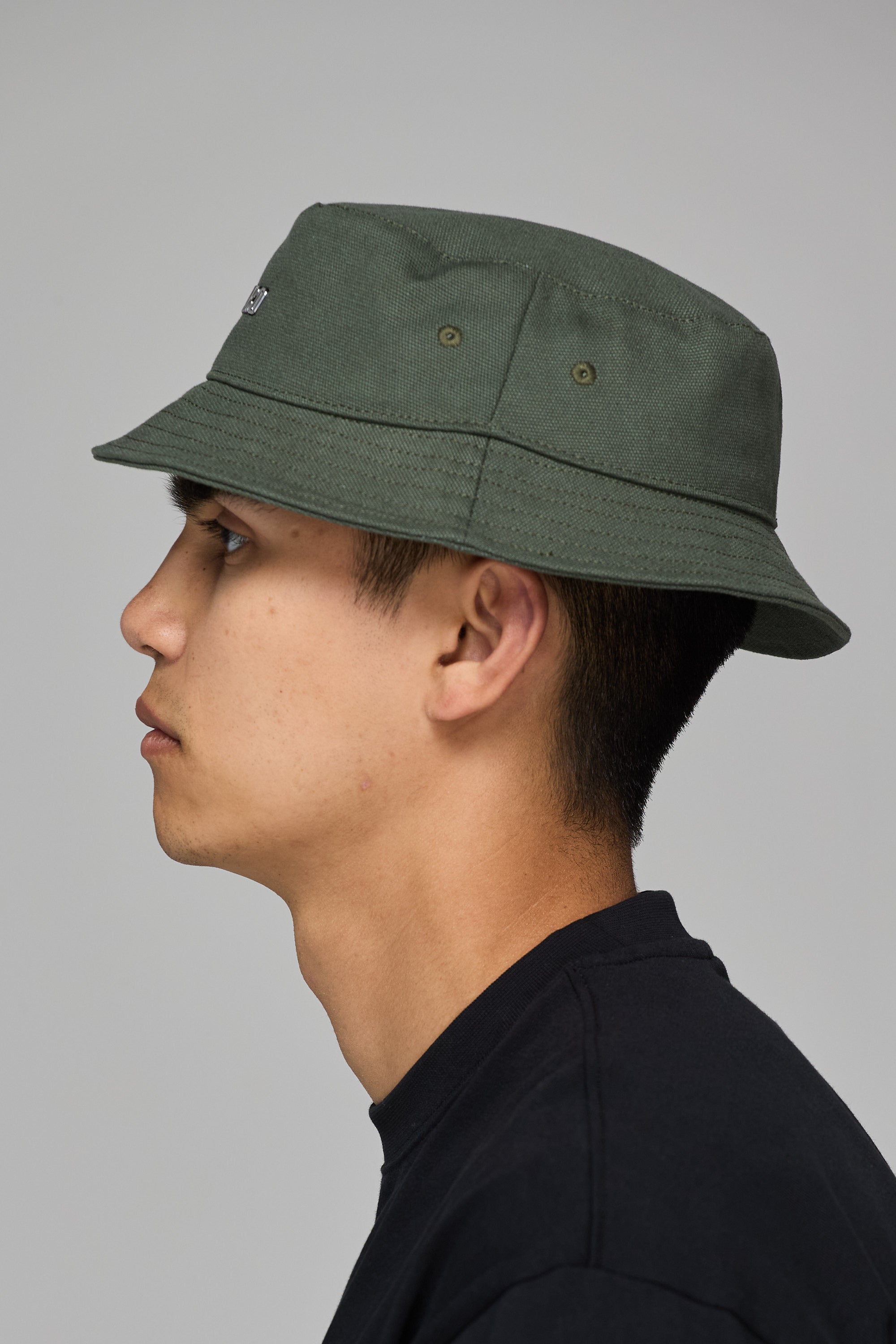 KHAKI BUCKET HAT