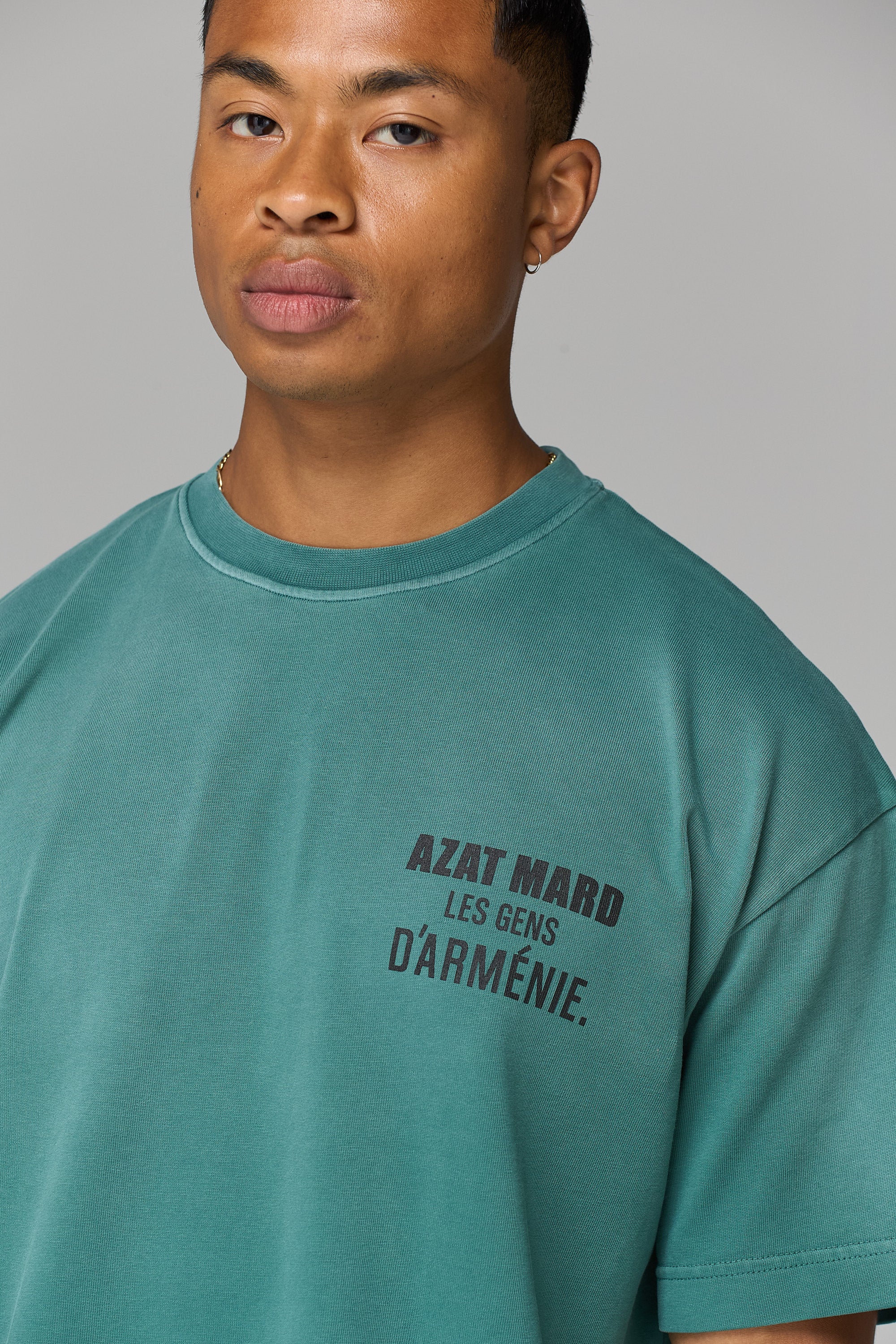 LES GENS WASHED GREEN T-SHIRT | Azat Mard