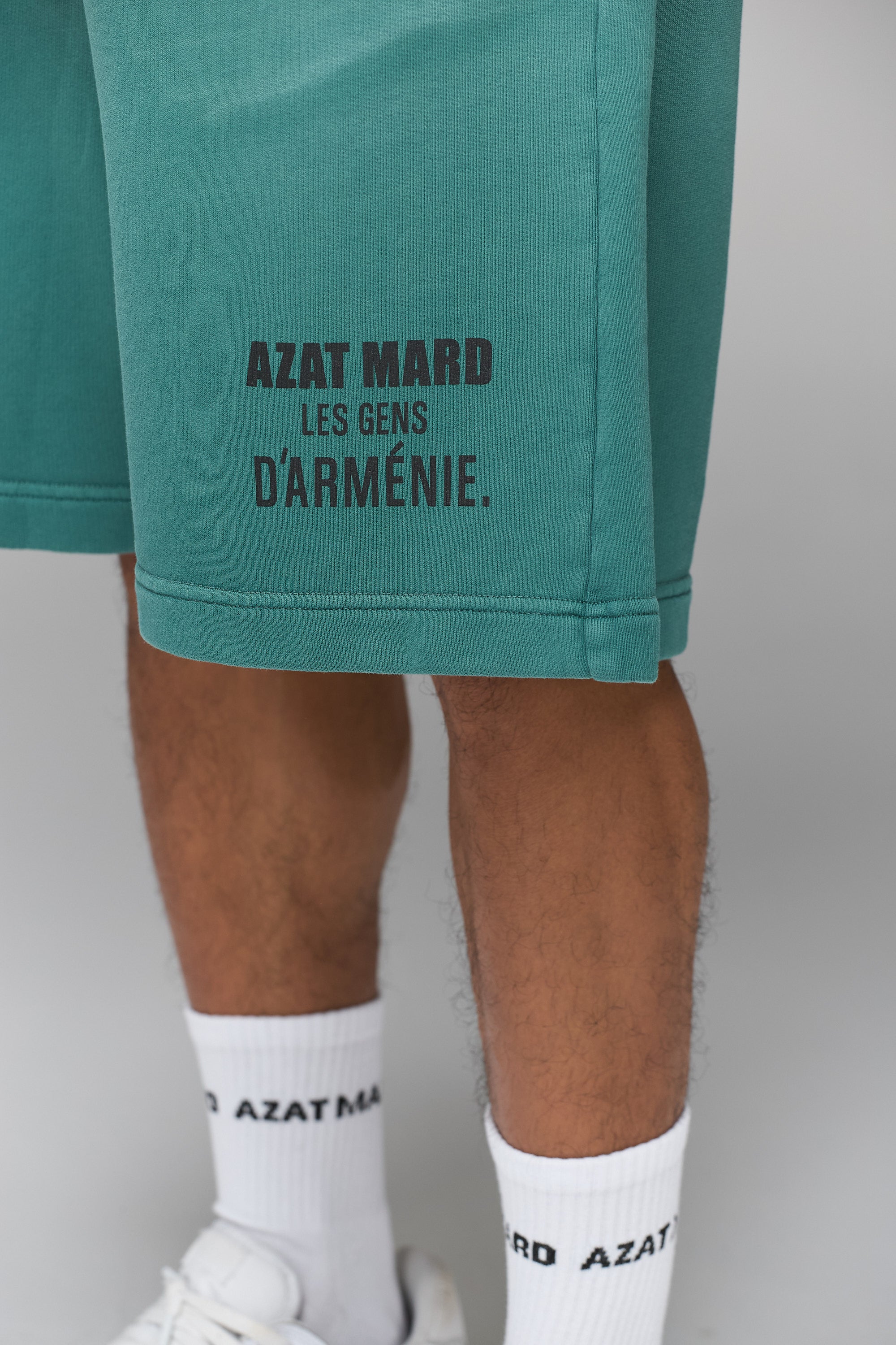 LES GENS WASHED GREEN SHORTS