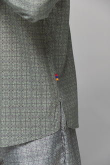 Հայկական Նախշերով Ազատ Ձևվածքով Խակի Շապիկ