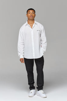 Ազատ Ձևվածքով Սպիտակ Շապիկ