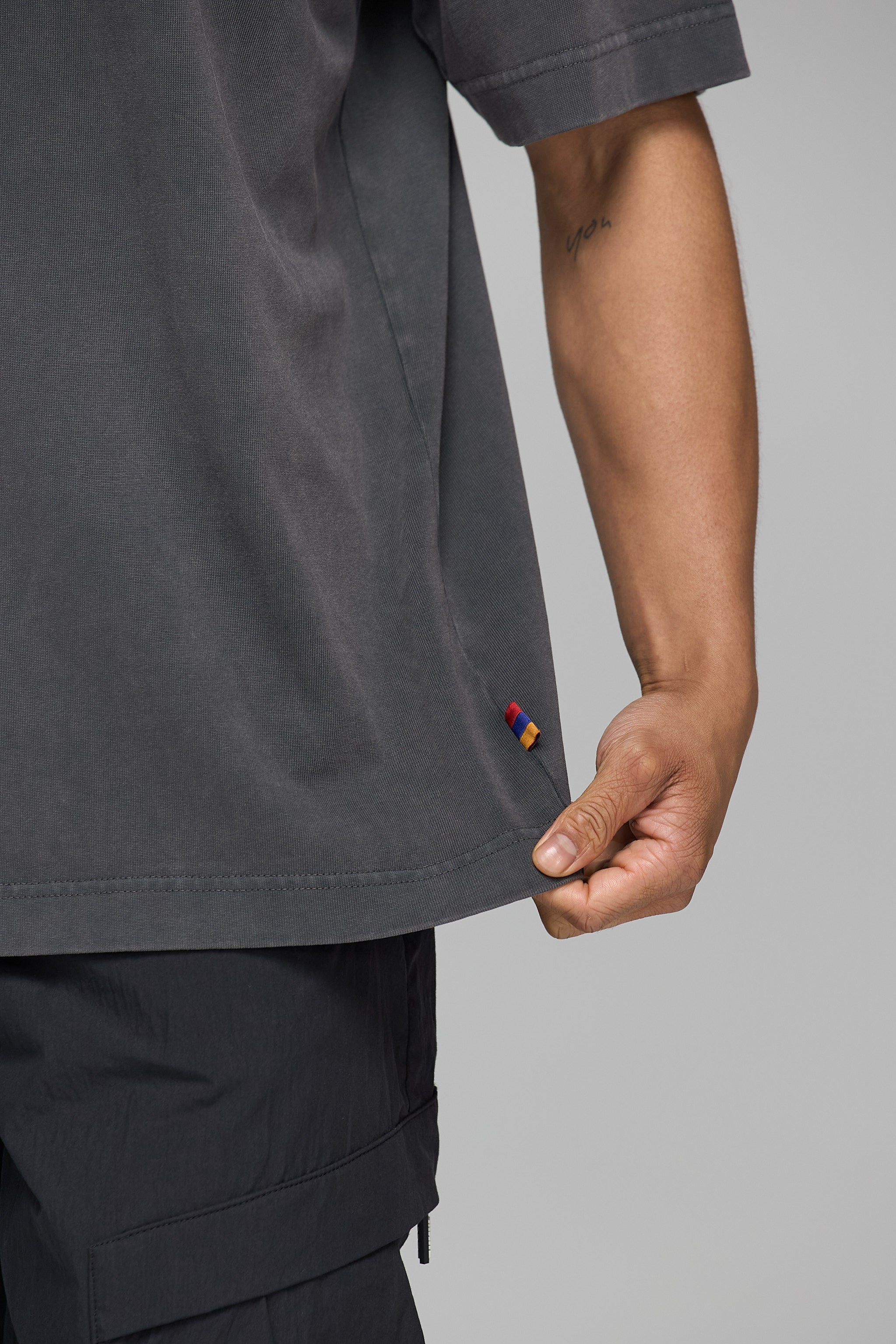 SPECIAL EDITION ARMENIAN KHACHKAR WASHED GREY T-SHIRT