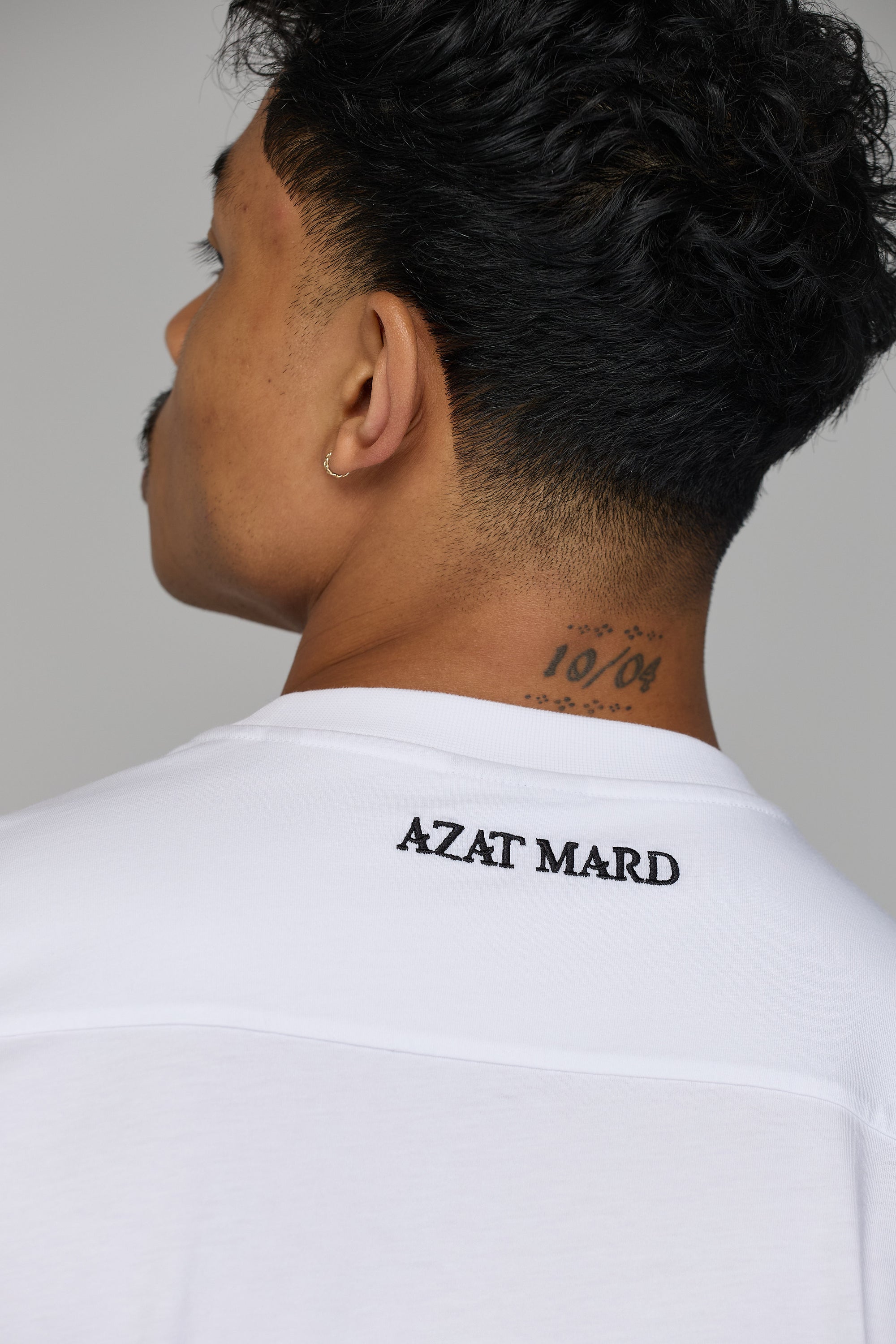 CORE HERITAGE EMBLEM T-SHIRT IN WHITE