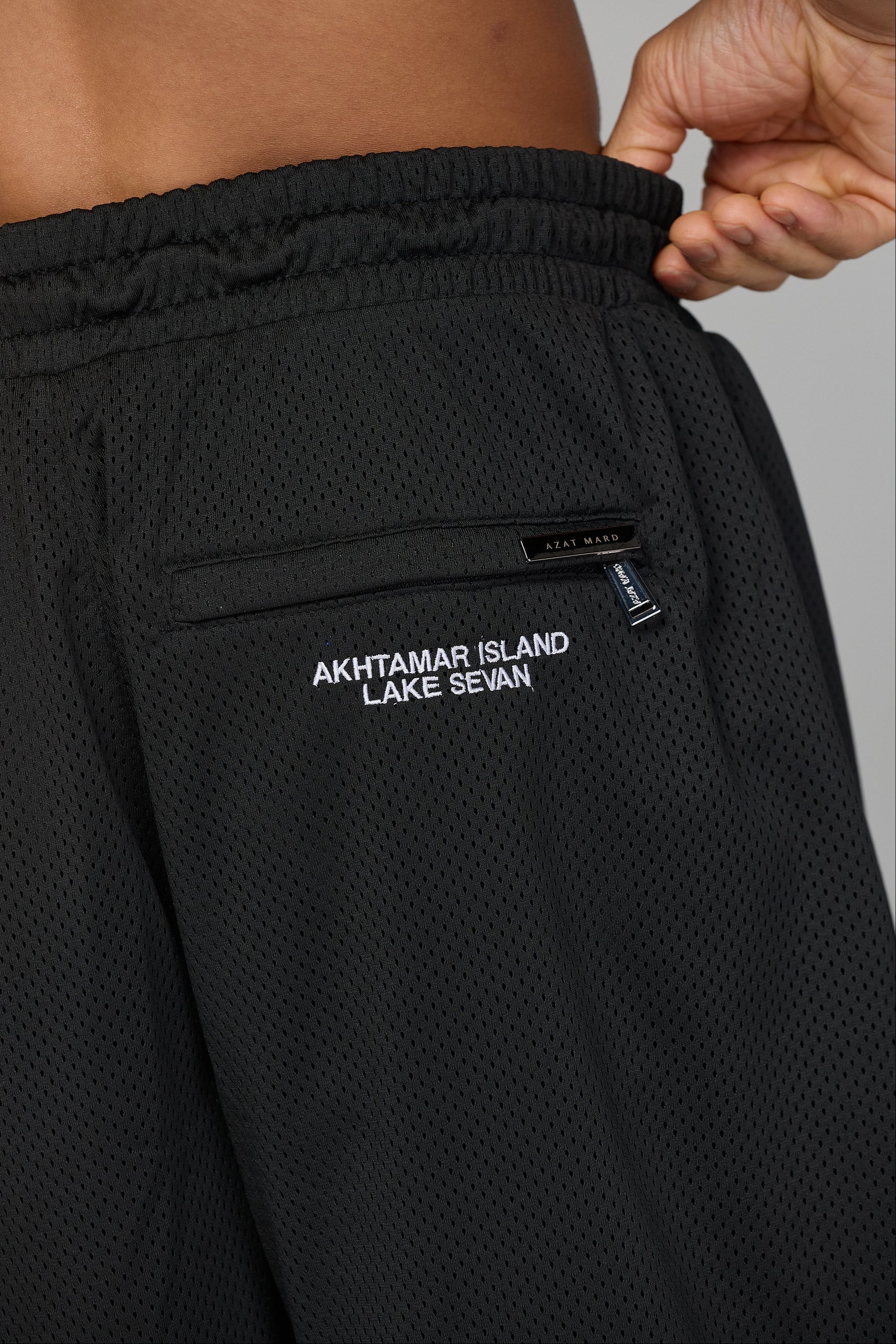 THE LOST GUIDING LIGHT BLACK MESH SHORTS