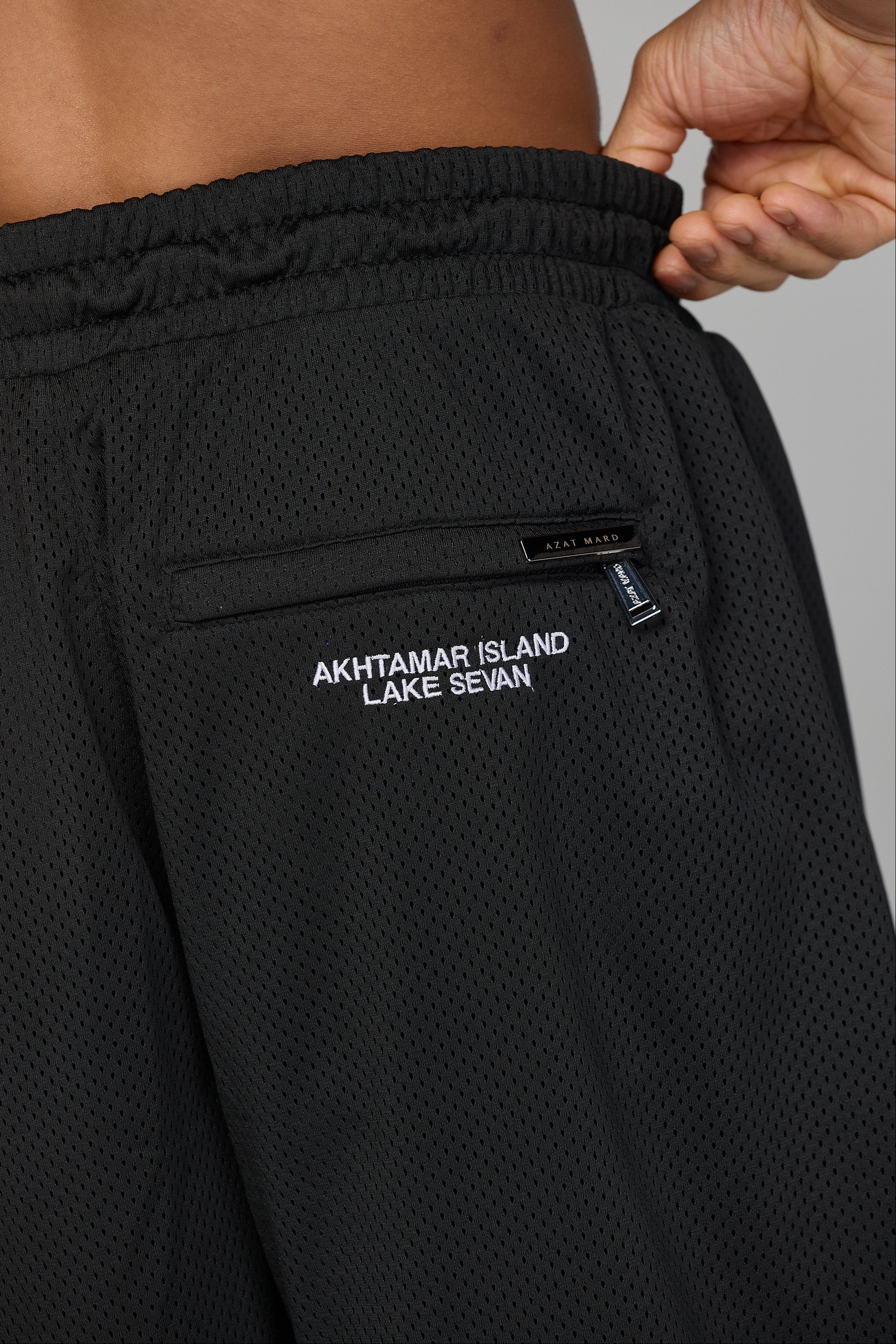 THE LOST GUIDING LIGHT BLACK MESH SHORTS