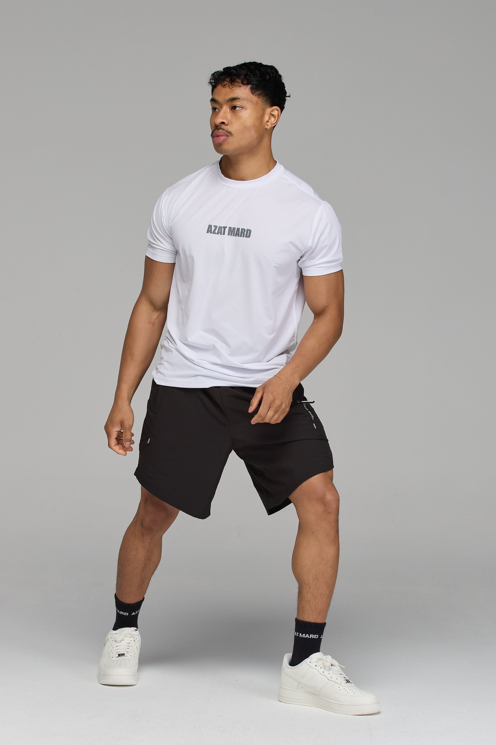 IMPACT LOGO ACTIVE T-SHIRT IN WHITE