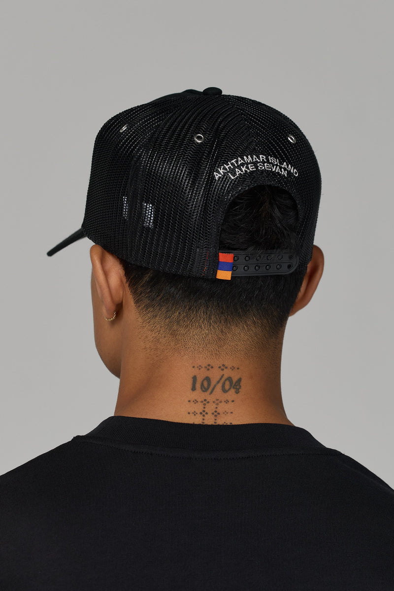 THE LOST GUIDING LIGHT BLACK CAP