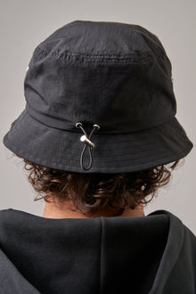 BLACK AZAT MARD BUCKET HAT