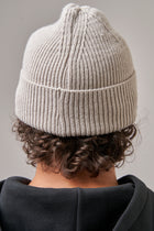 Մուգ Սպիտակ Ski Գործված Գլխարկ