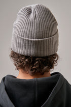 Մոխրագույն Գործված Գլխարկ