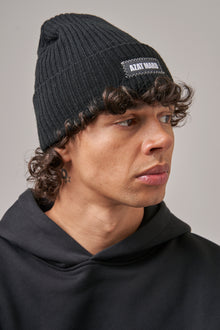 BLACK BEANIE HAT
