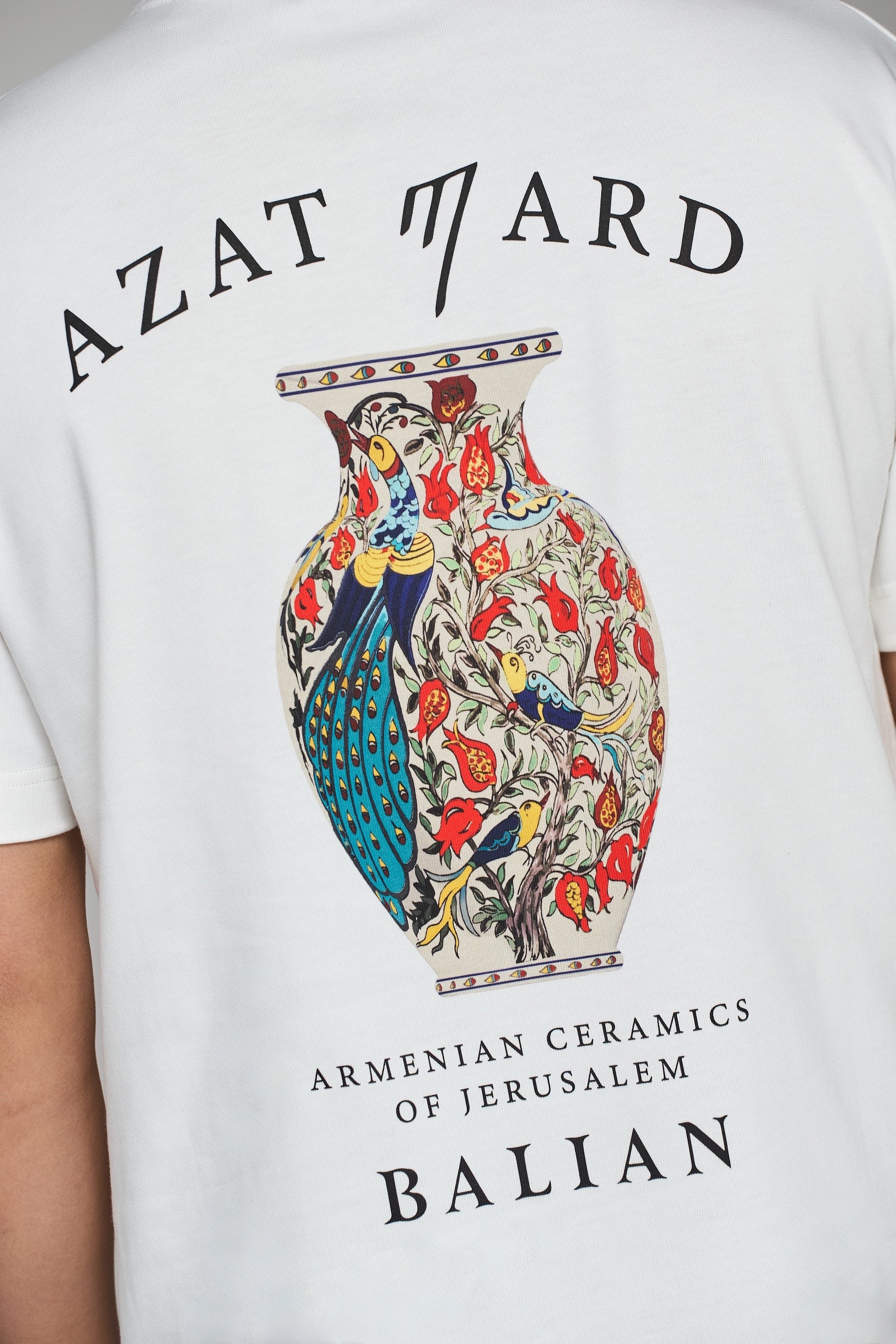 SPECIAL EDITION AZAT MARD X BALIAN VASE T-SHIRT – OFF WHITE