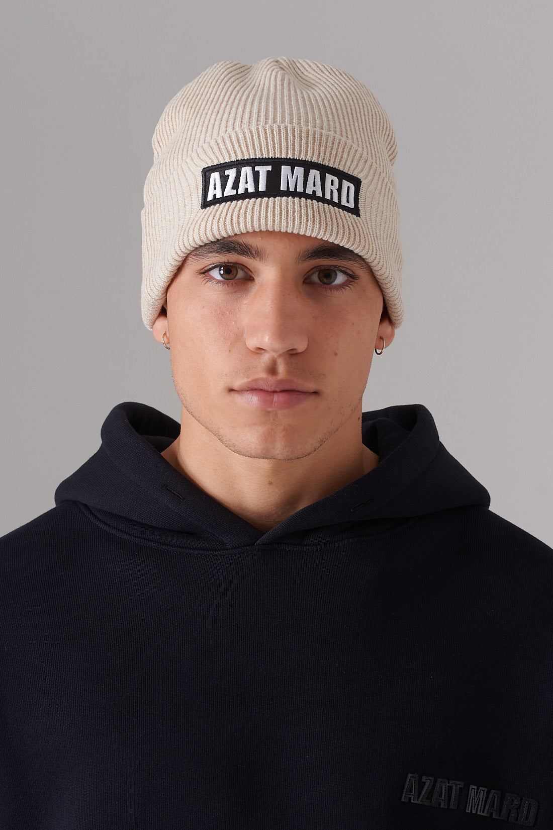 BEIGE AZAT MARD BEANIE