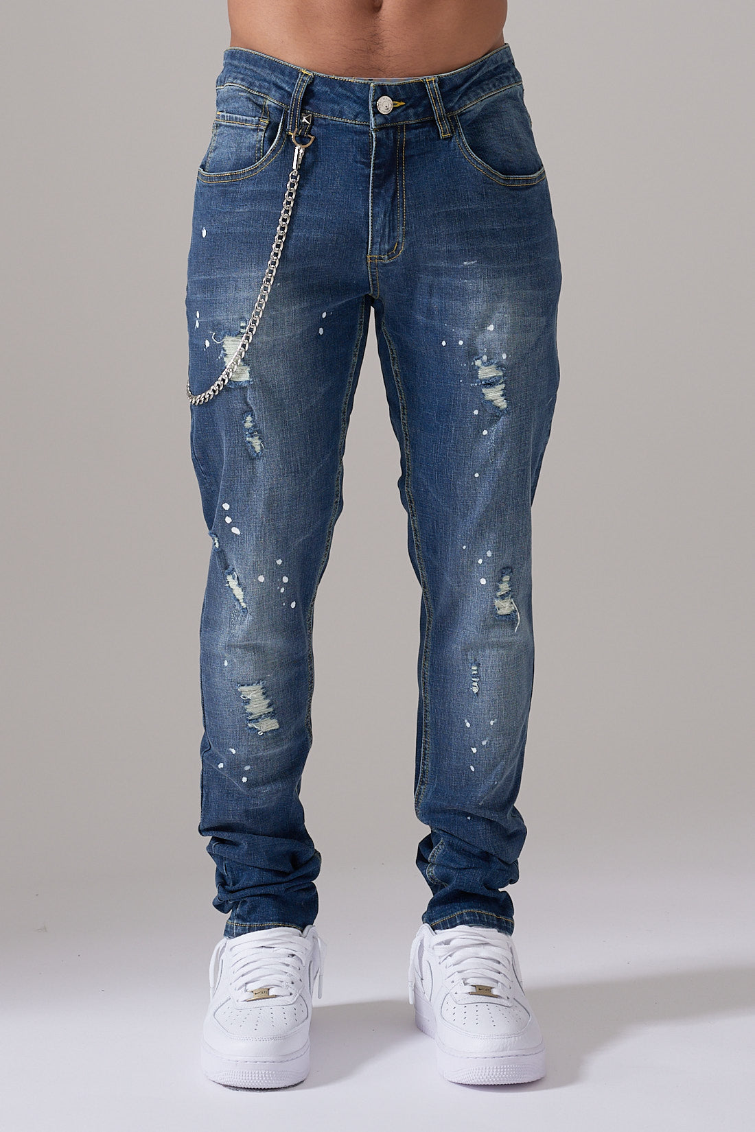 WASHED SPLASH PAINT BLUE RIPPED DENIM JEANS WITH METAL PLAQUE