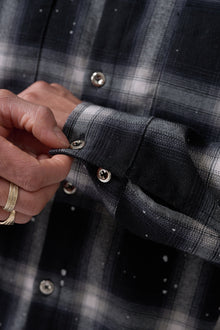 BLACK AND WHITE CHECK LOGO SHIRT