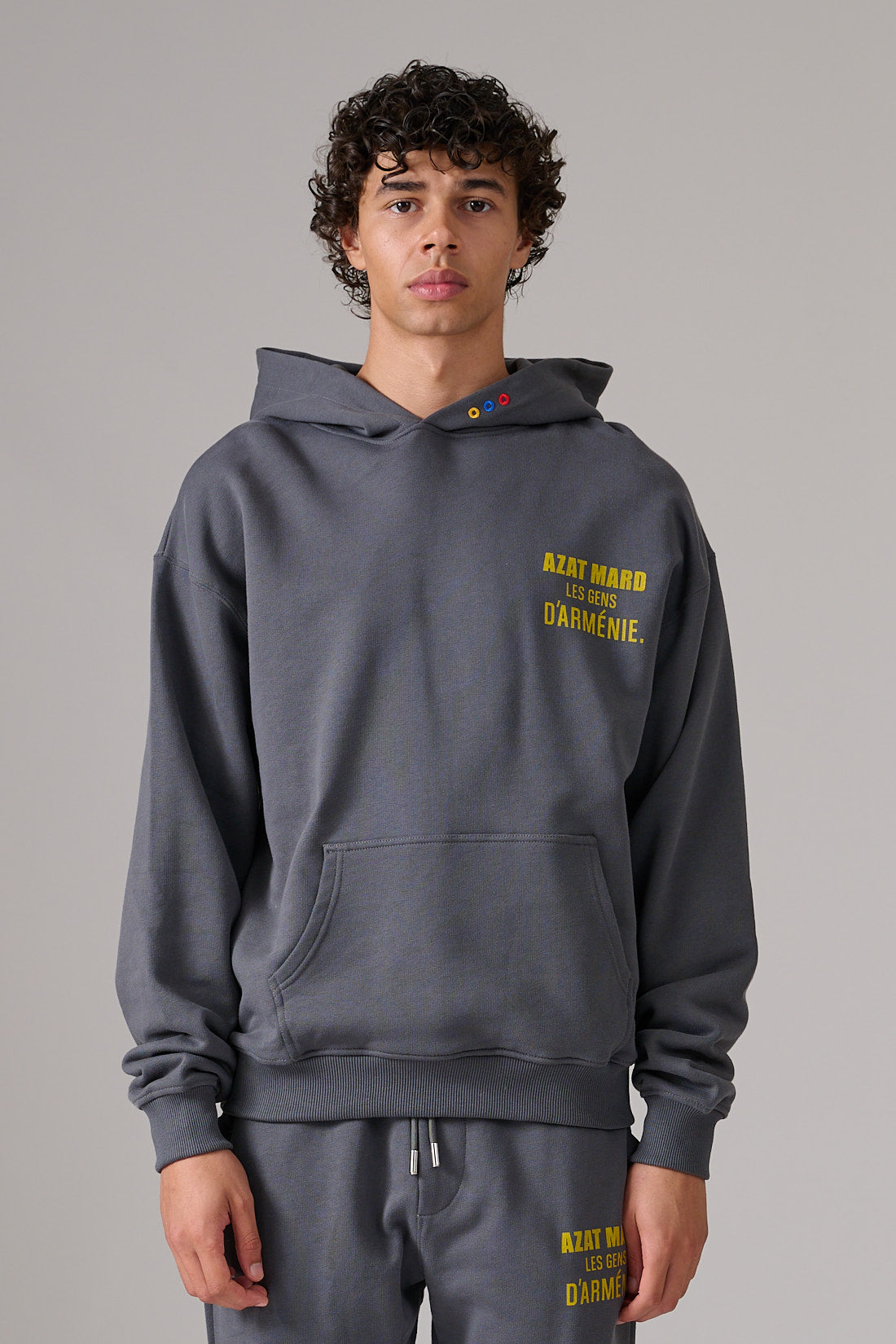 LES GENS CHARCOAL/YELLOW HOODIE – Azat Mard