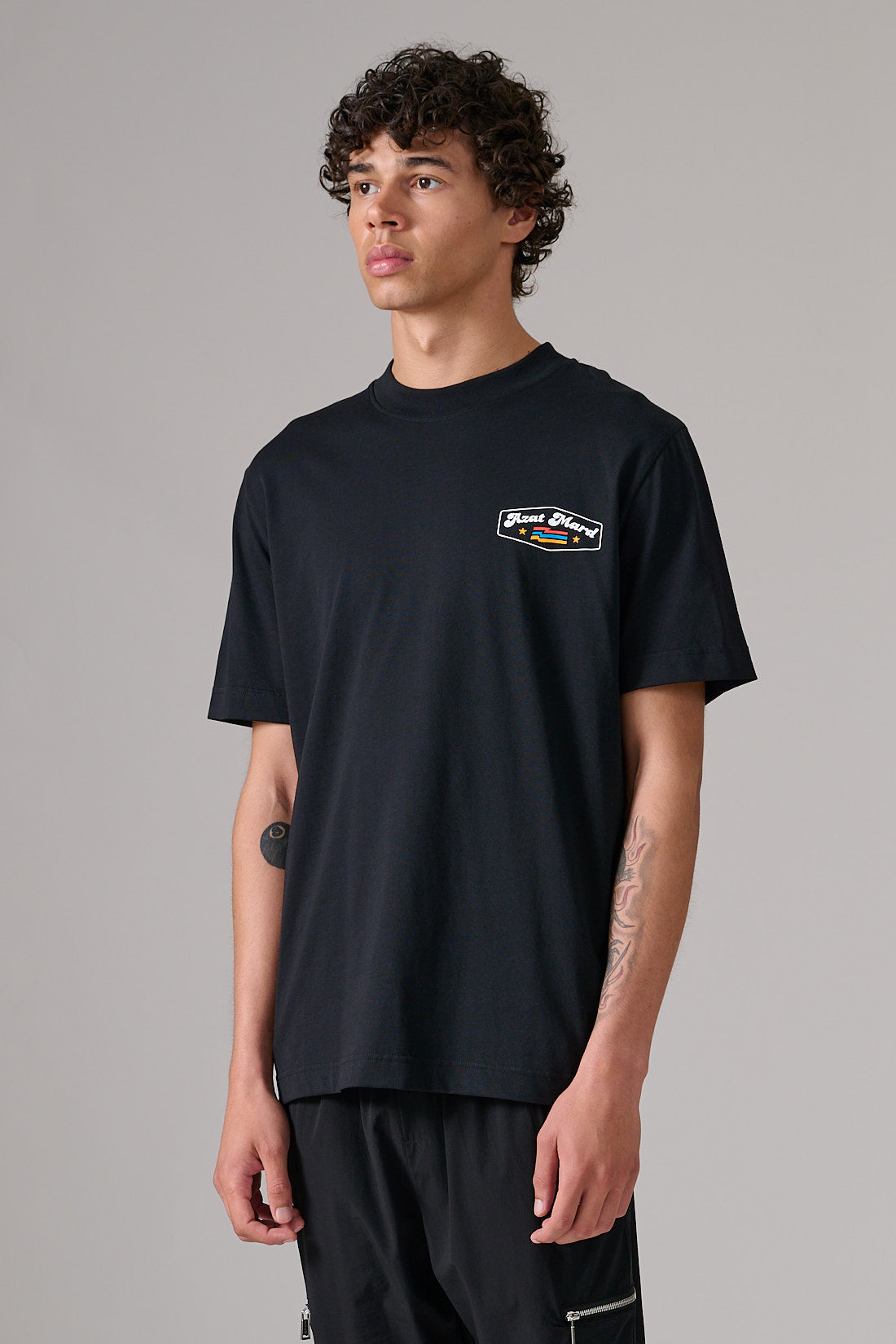 Футболка World Famous