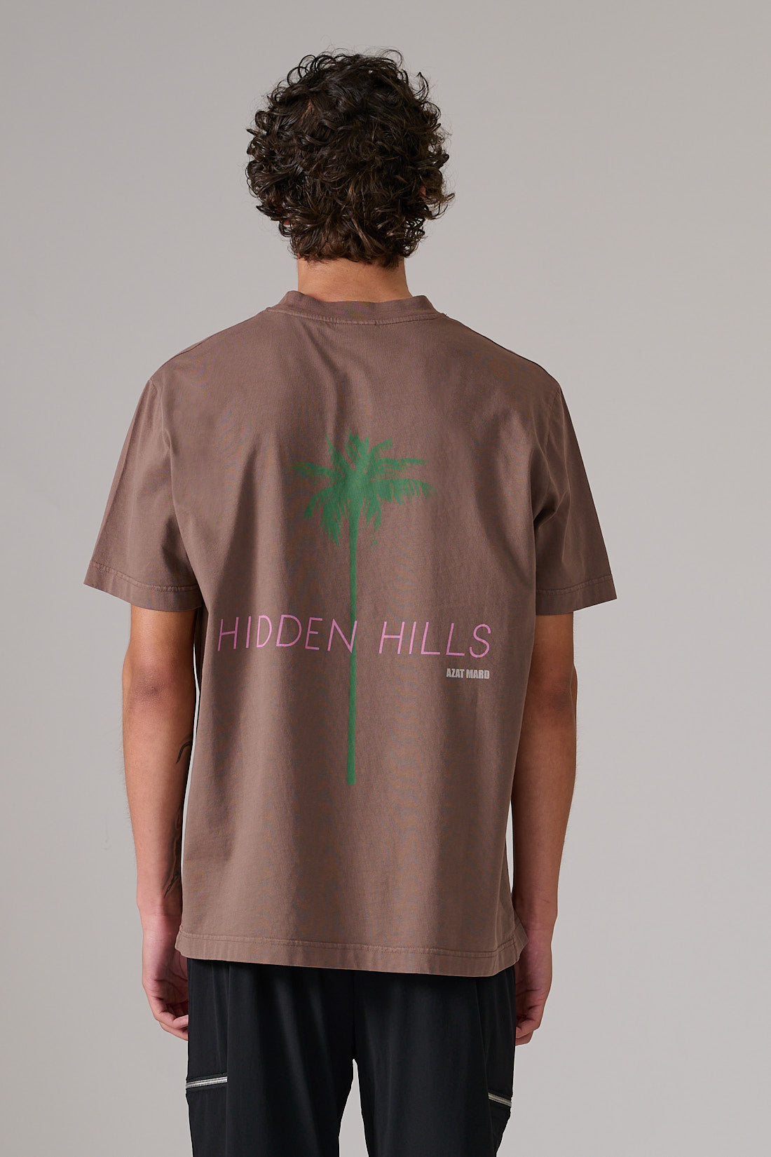 Hidden Hills շապիկ